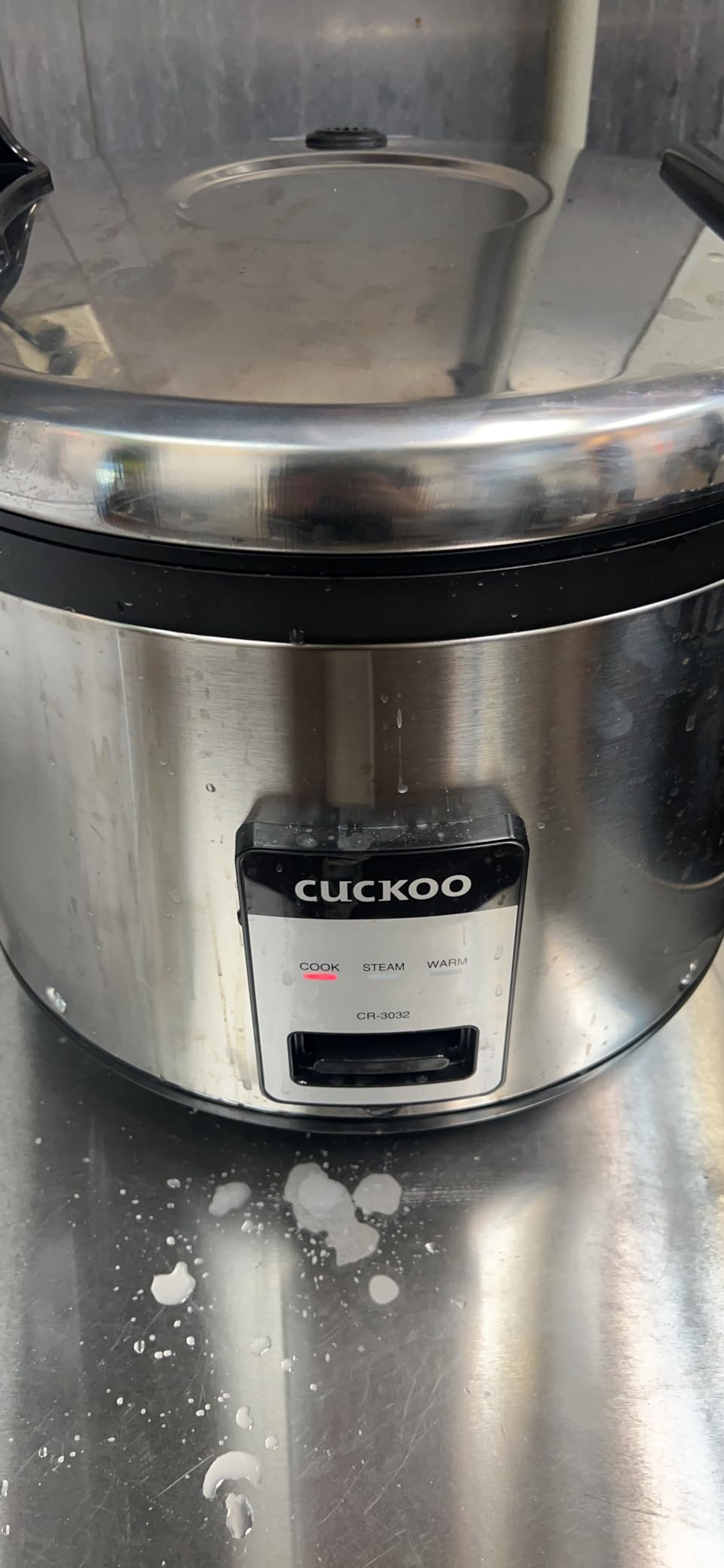 CUCKOO Commercial Rice Cooker and Warmer, 60-Cup Cooked, CR-3032 customer photo 2