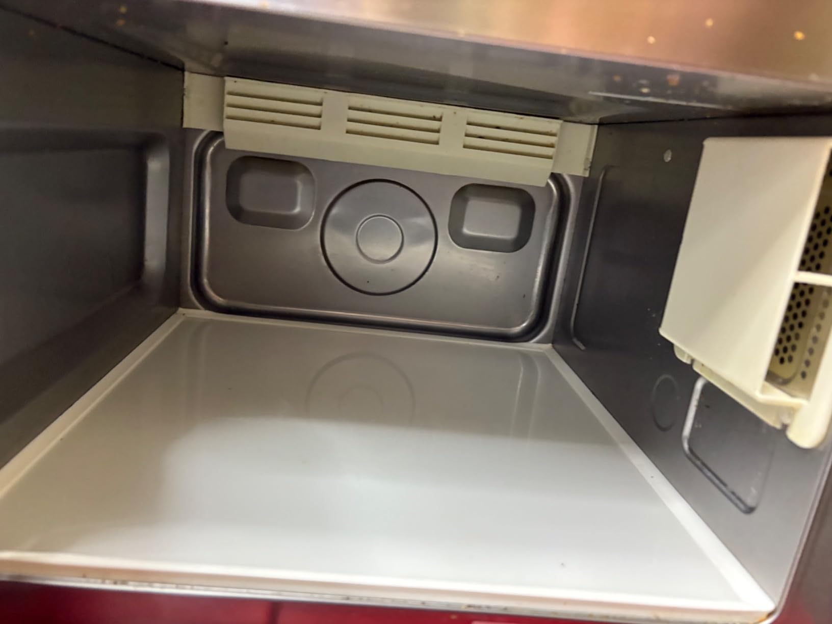 Sharp R-21LCFS Medium-Duty Commercial Microwave Oven with Dial Timer, Stainless Steel, 1000-Watts, 120-Volts customer photo 2