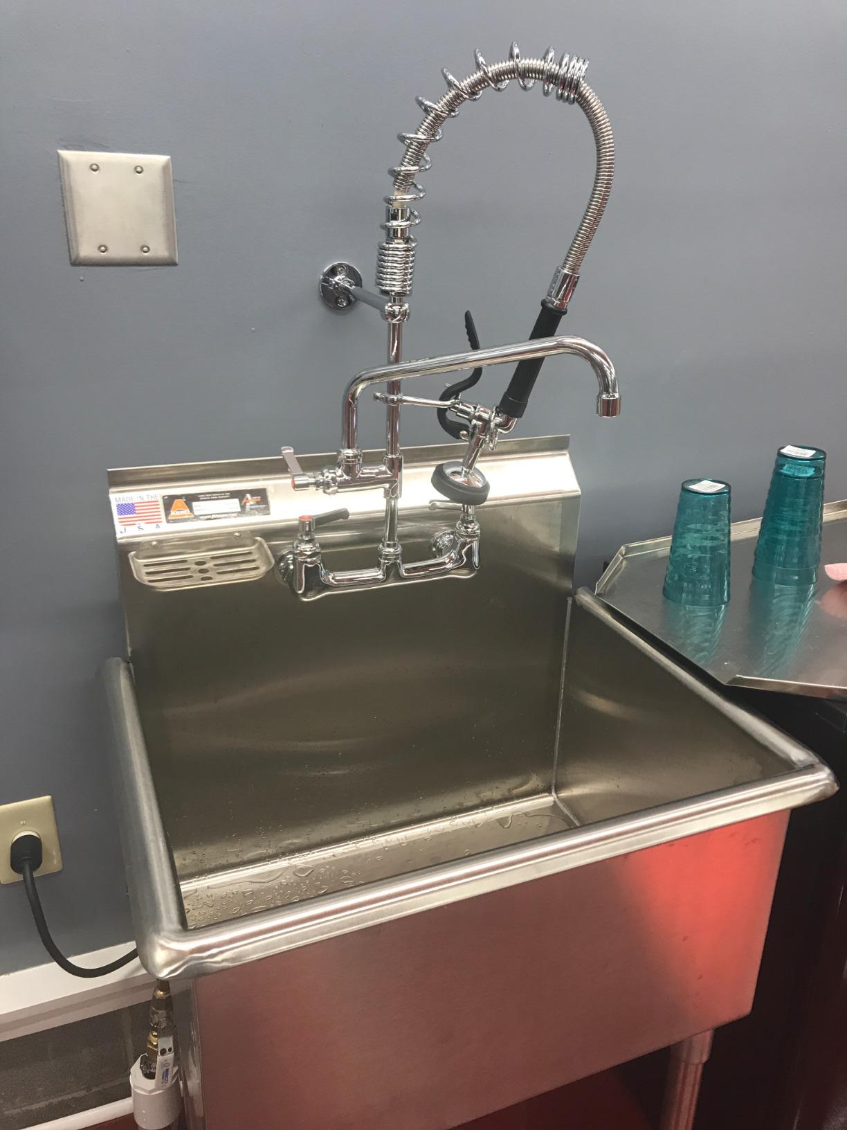 MSTJRY Commercial Faucet with Sprayer 20