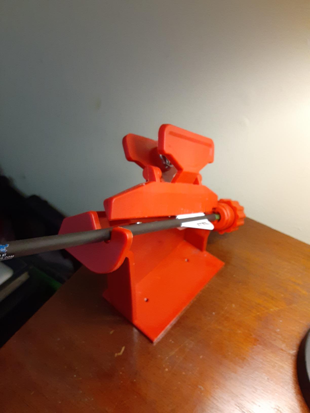 Adjustable Fletching Jig Straight and Helix Tool with Clamp for DIY Archery Arrows Shafts customer photo 2