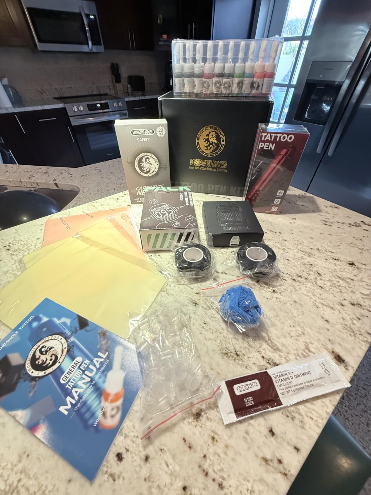 Wormhole Tattoo Kit for Beginners, Rotary Tattoo Pen Kit with 20 Color Inks, 20 Cartridge Needles & Power Supply for Tattoo Practice WTK090 customer photo 1