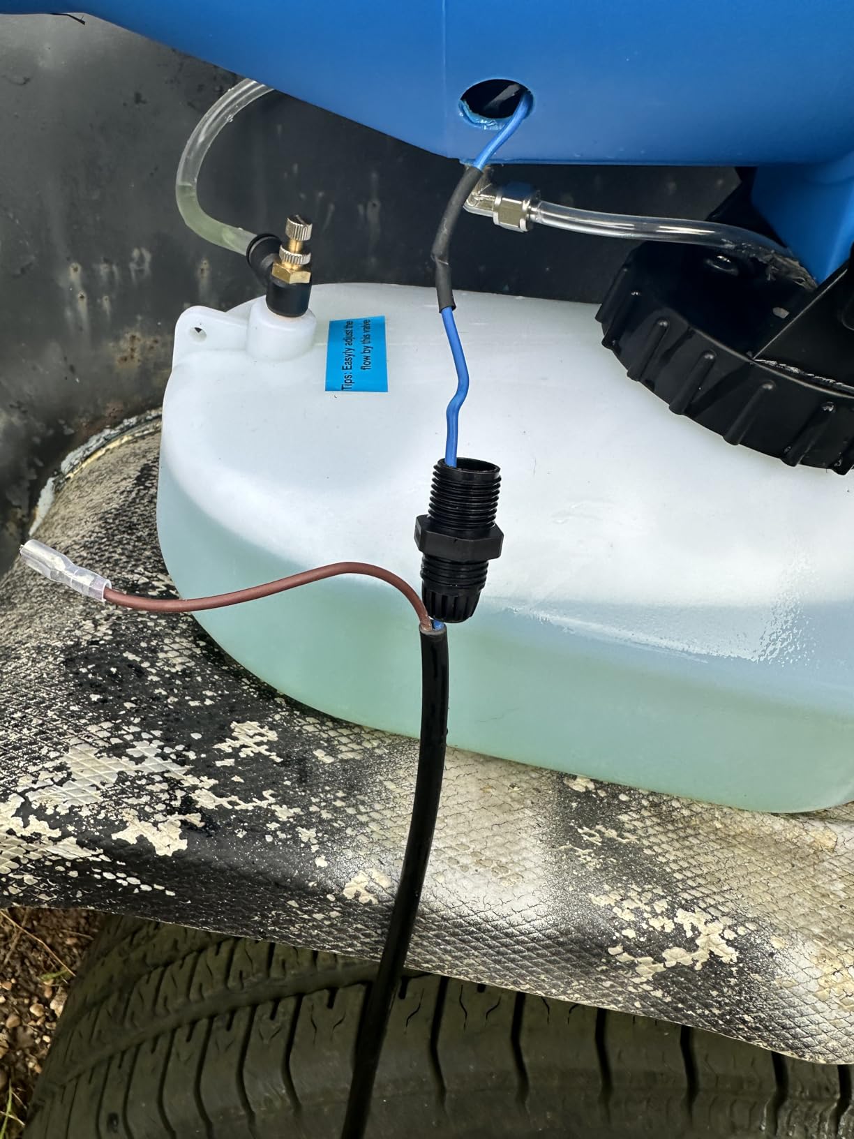 Electric ULV Portable Fogger Sprayer Machine 4.5L (1.2 Gallon) customer photo 1