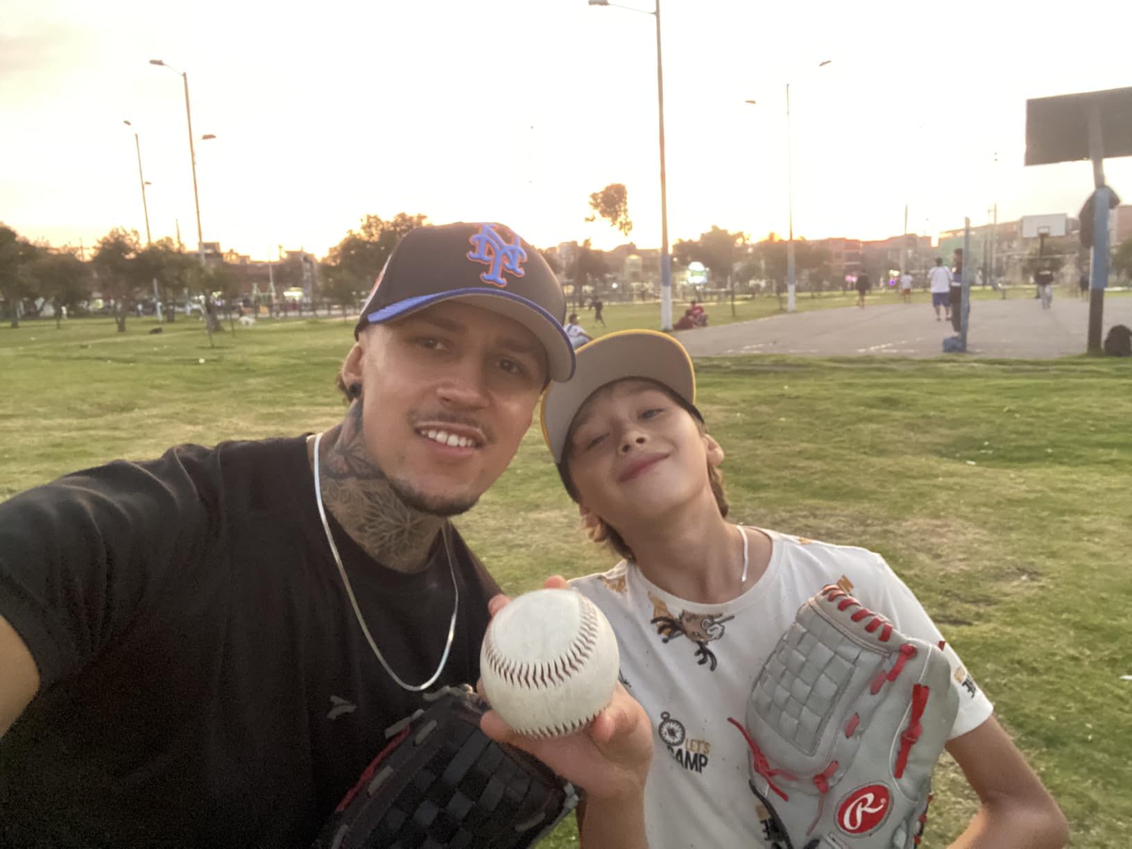 Rawlings | Sure Catch Baseball & Softball Glove | T-Ball, Youth & Adult Rec Models | Multiple Sizes & Styles customer photo 1
