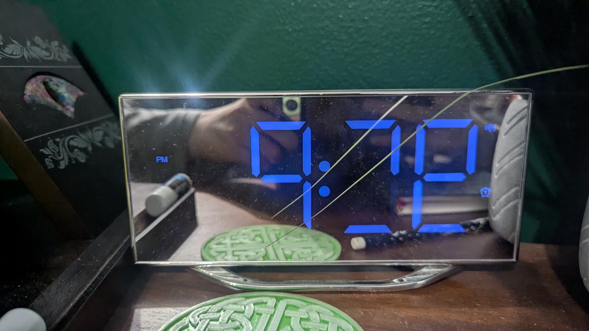 PPLEE Extra Loud Vibrating Alarm Clock with Bed Shaker customer photo 1