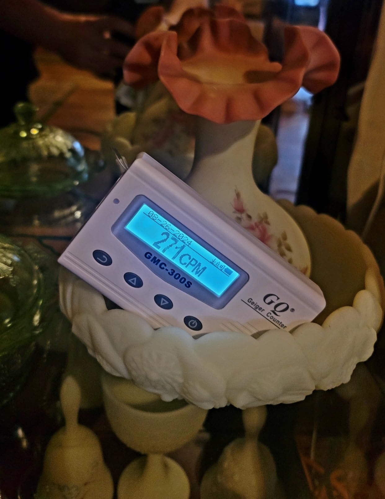 GQ GMC-300S Digital Nuclear Radiation Detector Monitor Meter Geiger Counter Radiation Dosimeter customer photo 2