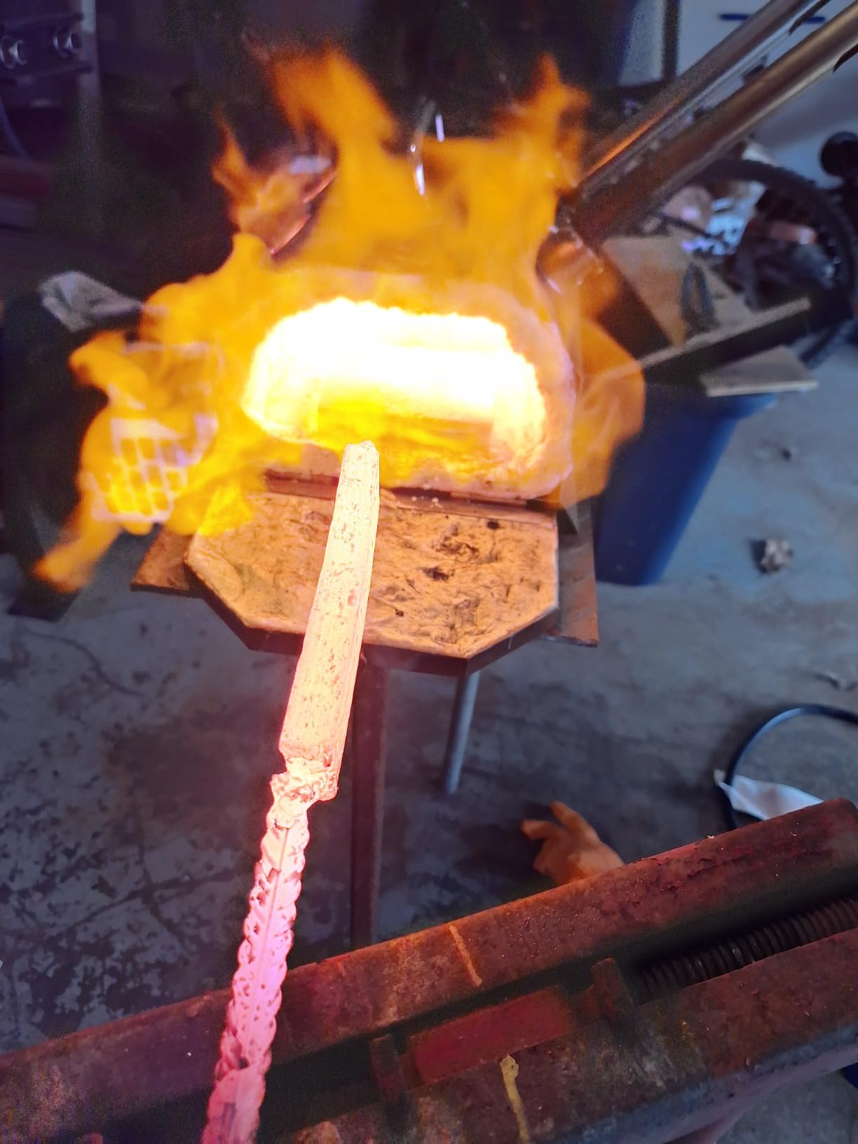 1 Burner Propane Blacksmith Forge Kit, 2600°F Metal Forge customer photo 1