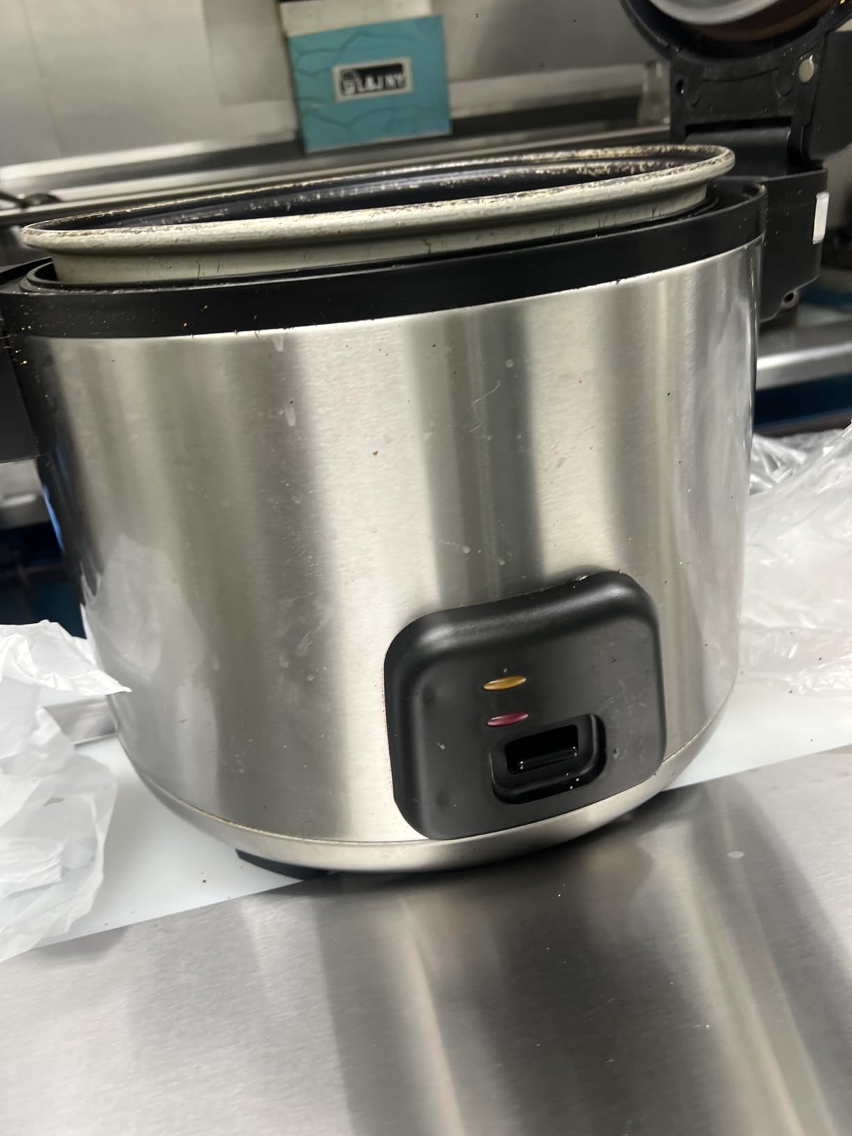 Winco 30 Cup Commercial-Grade Electric Rice Cooker, s customer photo 1
