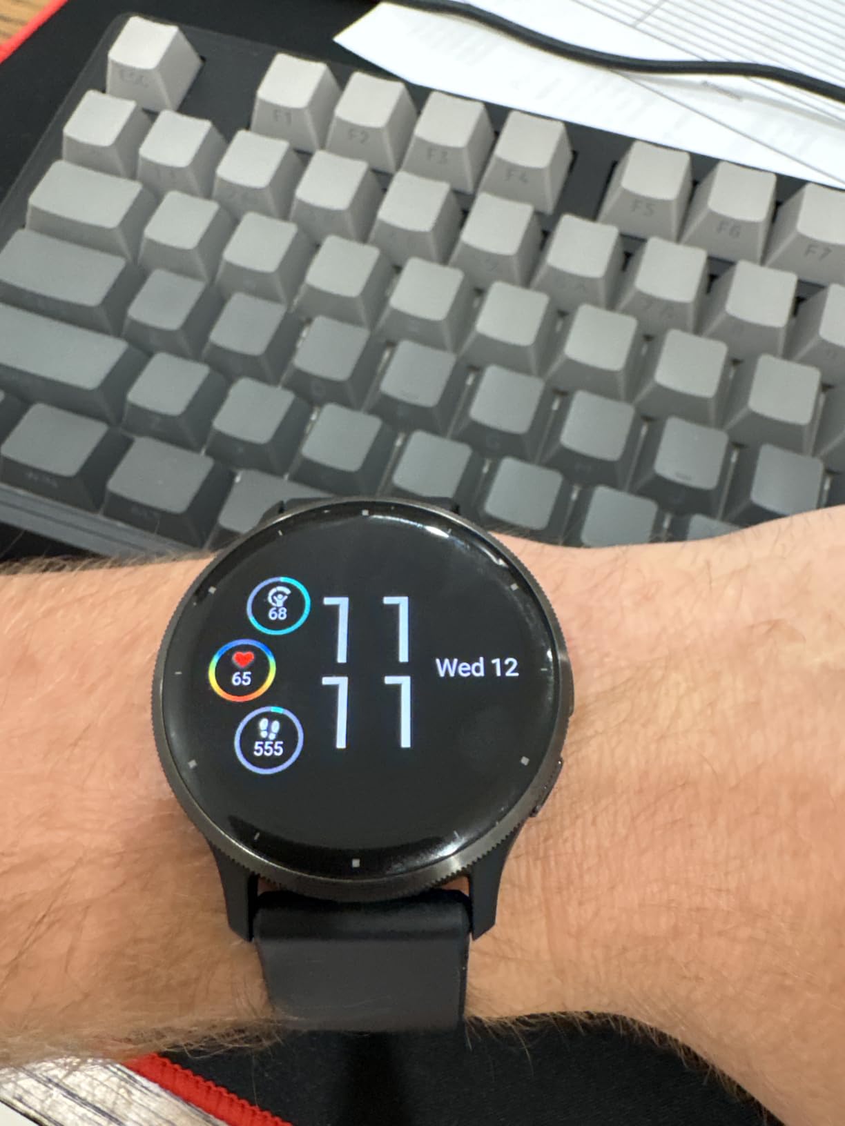 Garmin Venu® 3S, Premium Fitness Smartwatch, 41mm, French Gray customer photo 2