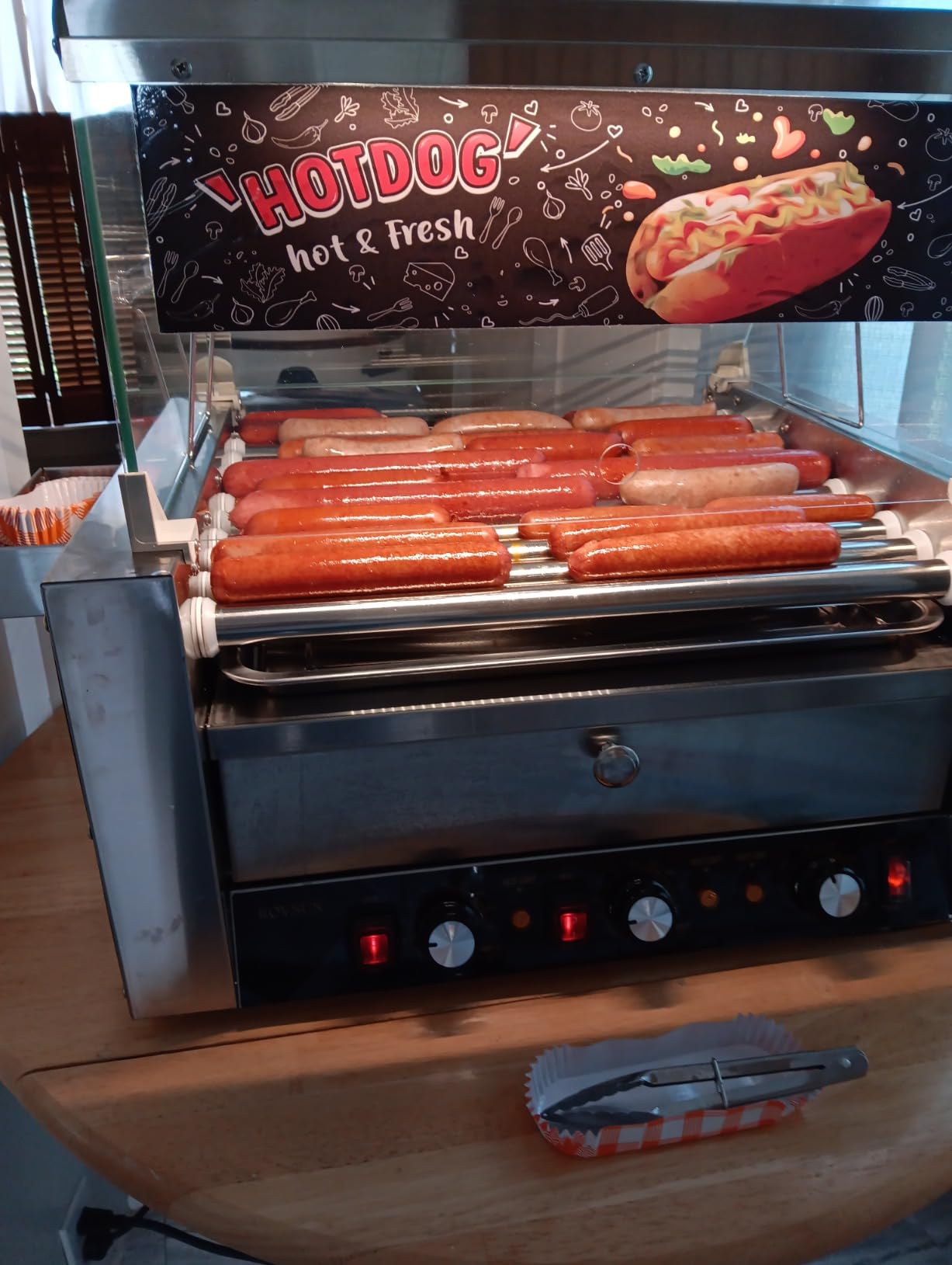 ROVSUN Hot Dog Roller, 18 Hot Dog 7 Rollers ETL Certified, Hot Dog Machine with Bun Warmer, Dual Temp Control, Glass Cover, LED, Side Storage Box, Shelf & Drip Tray for Home Commercial 1200W customer photo 1