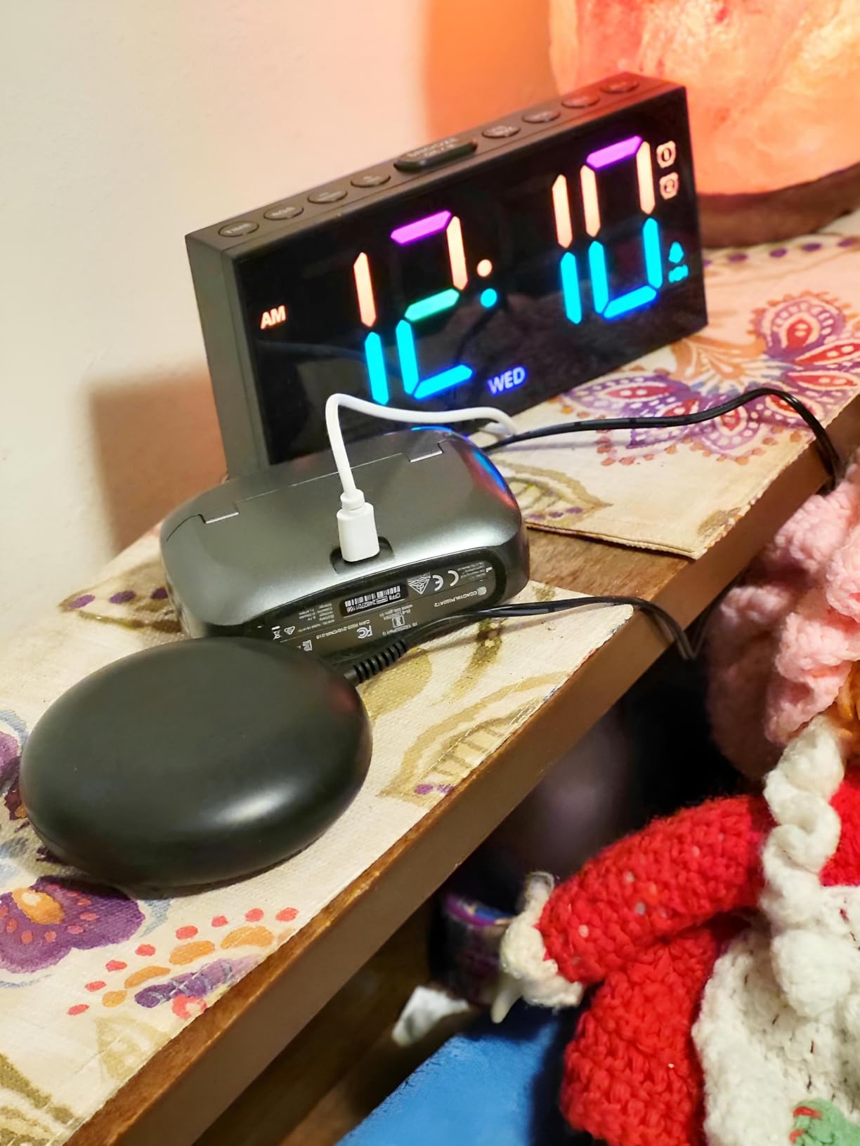 Vibrating Alarm Clock with Bed Shaker for Heavy Sleepers, 3-level Vibration customer photo 1