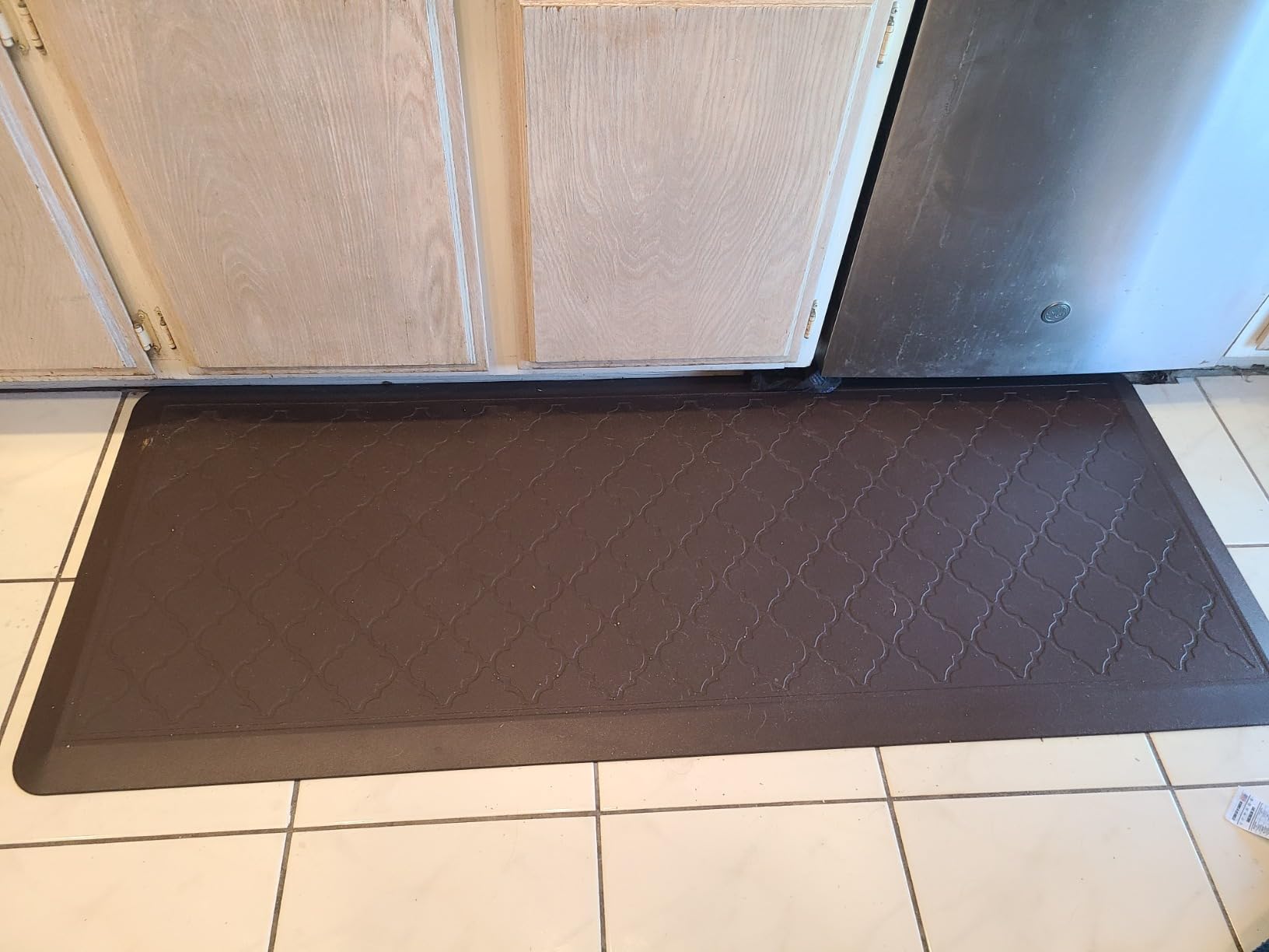 24 x 60 Inch Extra Support Anti Fatigue Comfort Kitchen Mat, Waterproof Long Kitchen Runner, Non-Slip Standing Desk Mat, Commercial Pads for Offices, Home, Garages (Bordeaux Grey, 24'' x 60'') customer photo 1