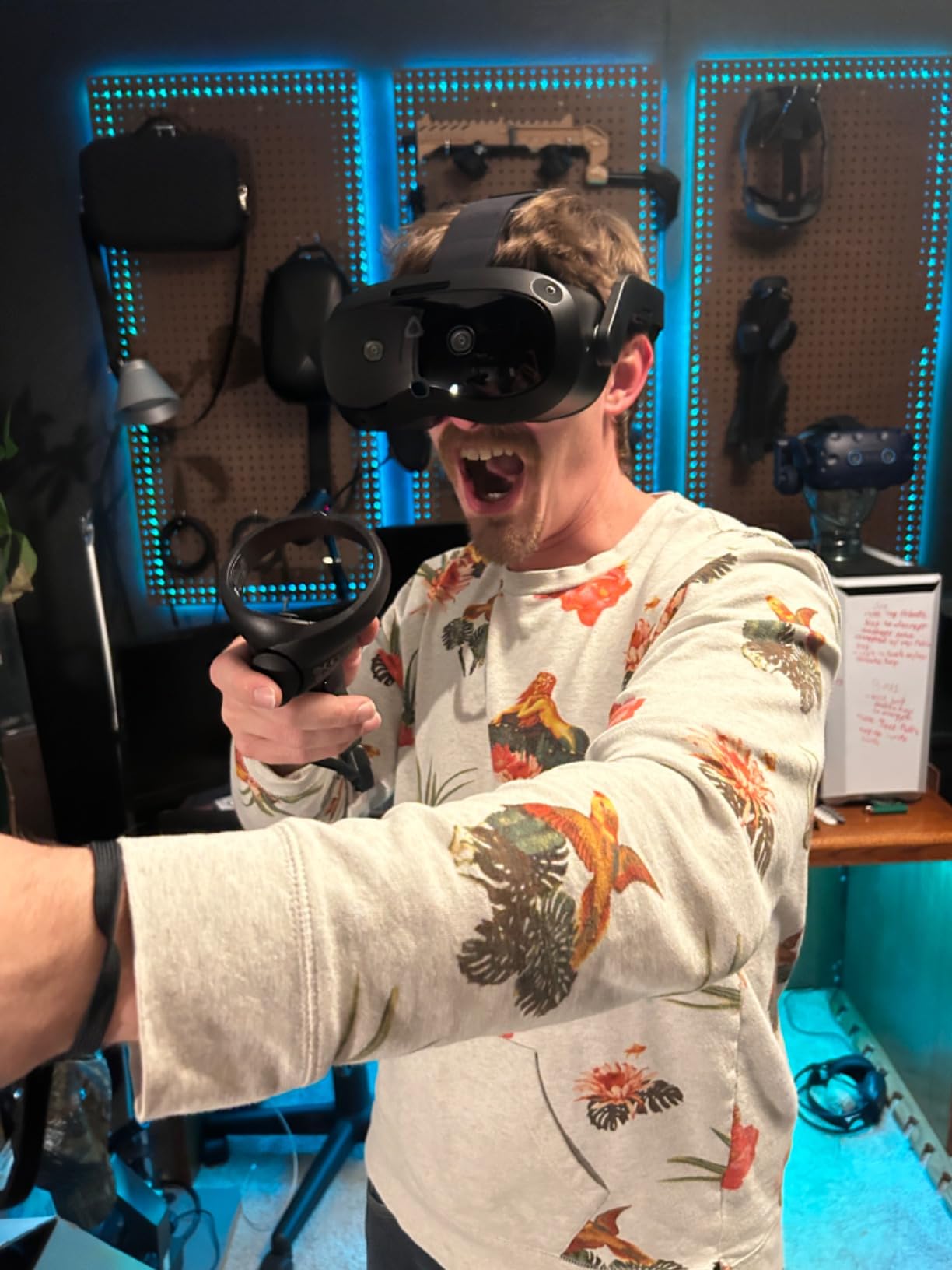 HTC Vive Focus Vision — Mixed Reality and PC VR Headset + Controllers — Consumer Edition customer photo 2