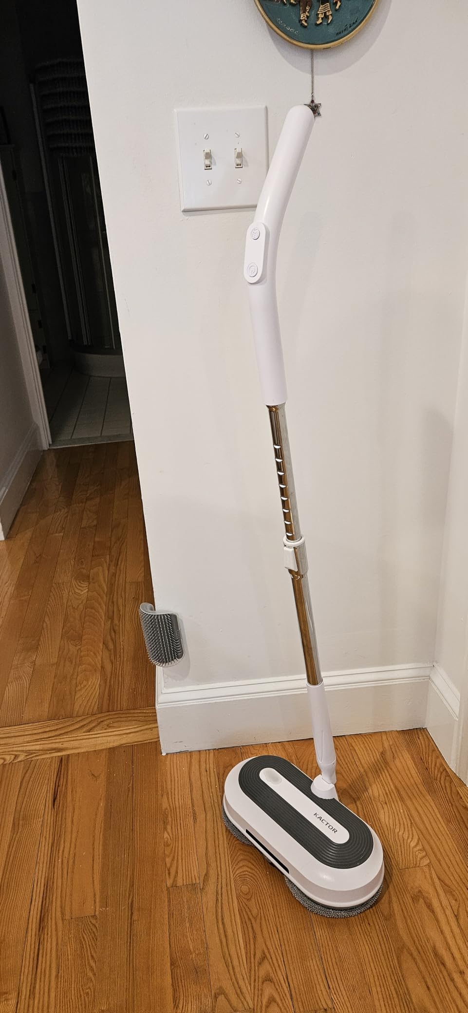 Cordless Electric Spin Mop with Spray and LED Headlight customer photo 1