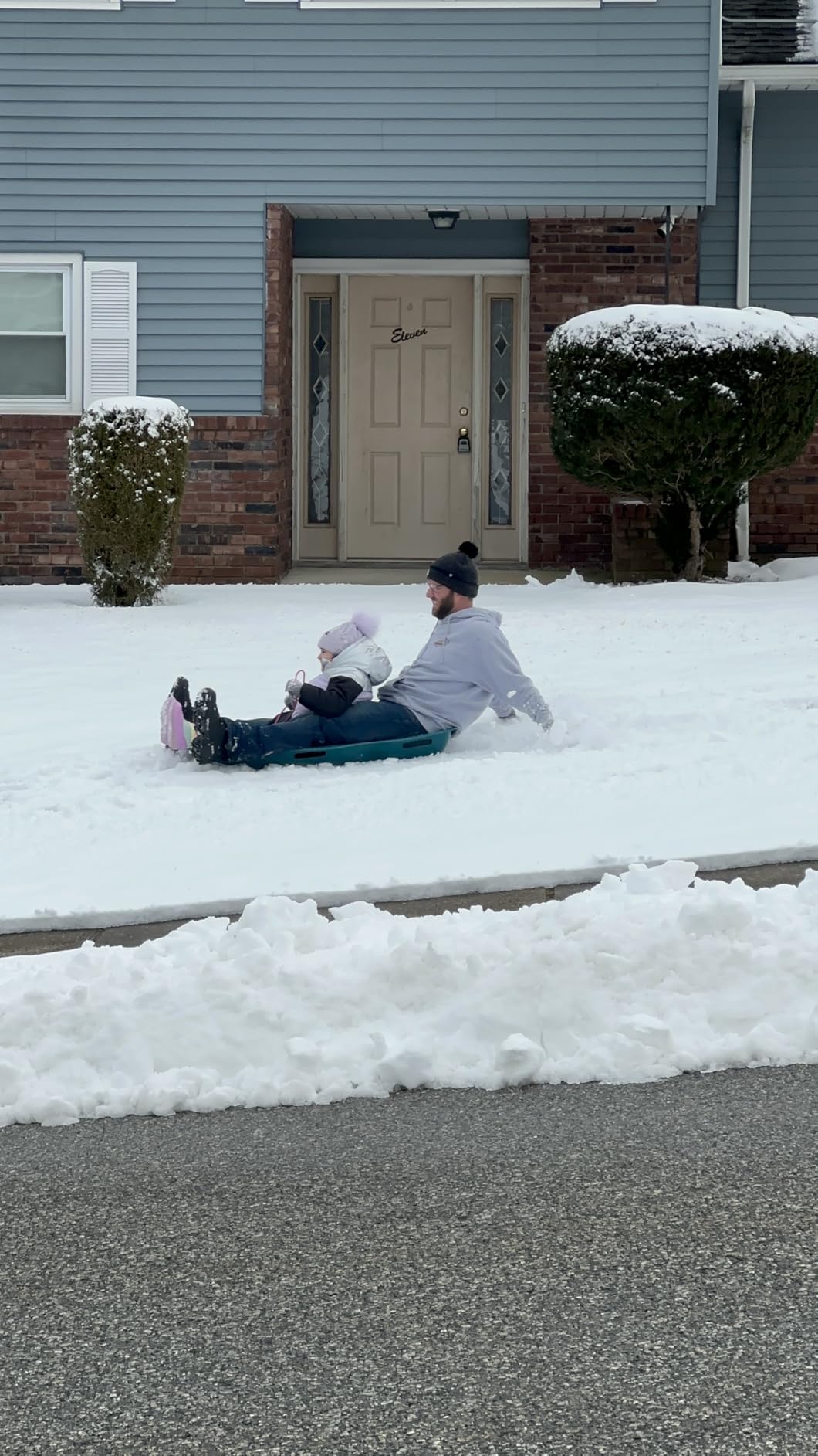 Retrospec Retrorider Plastic Snow Sled – Toboggan Style with Pull Rope, Cold-Resistant Coating, and Hard Bottom for Smooth Downhill Rides – Available for Kids and Adults customer photo 2