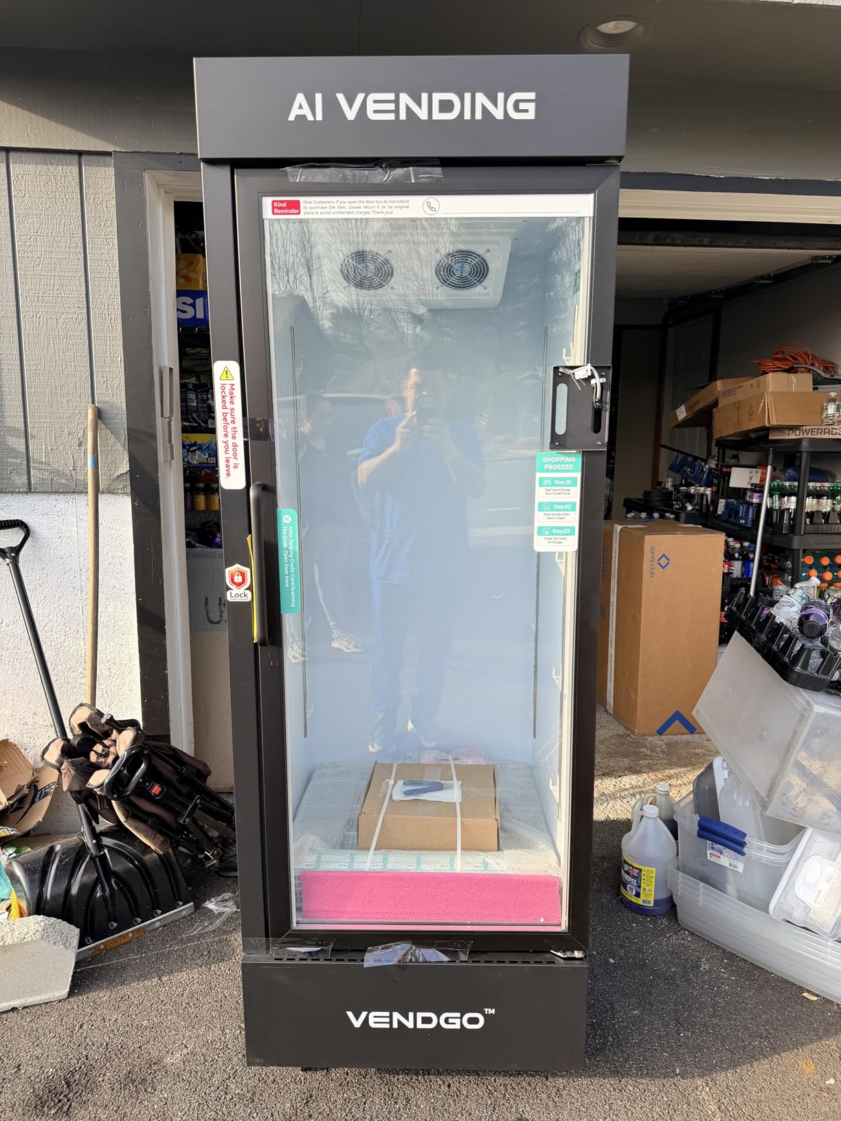 Smart AI Refrigerated Vending Machine with Card Reader, 6 Layer Snack and Drink Combo, 800 Can Capacity, AI Visual Recognition, App Control, 1 Top and 3 Bottom Motorized Lanes, Easy Pickup(U1-D3) customer photo 2