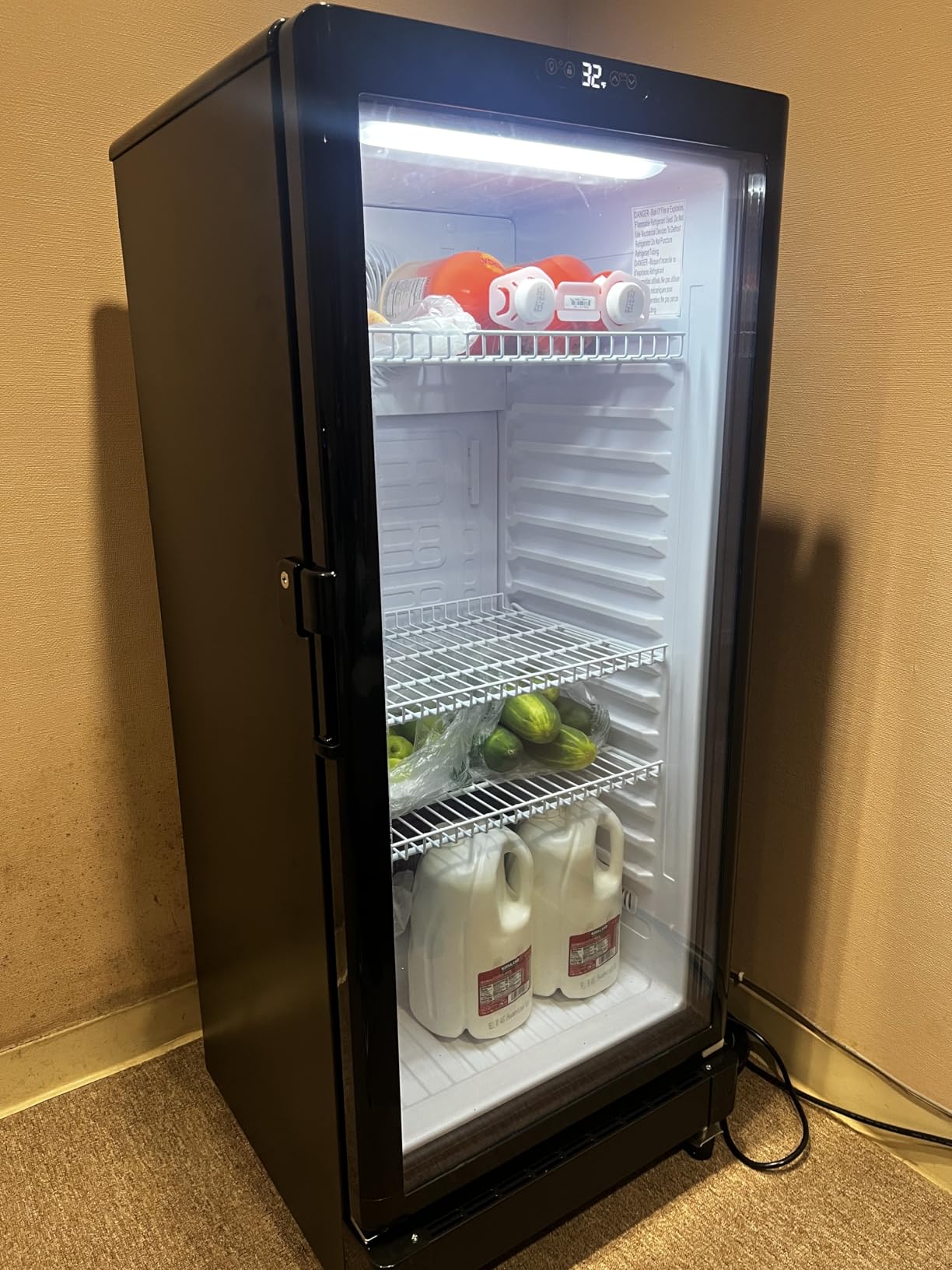 21 Cu.Ft Commercial Display Refrigerator with Double Glass Doors customer photo 2