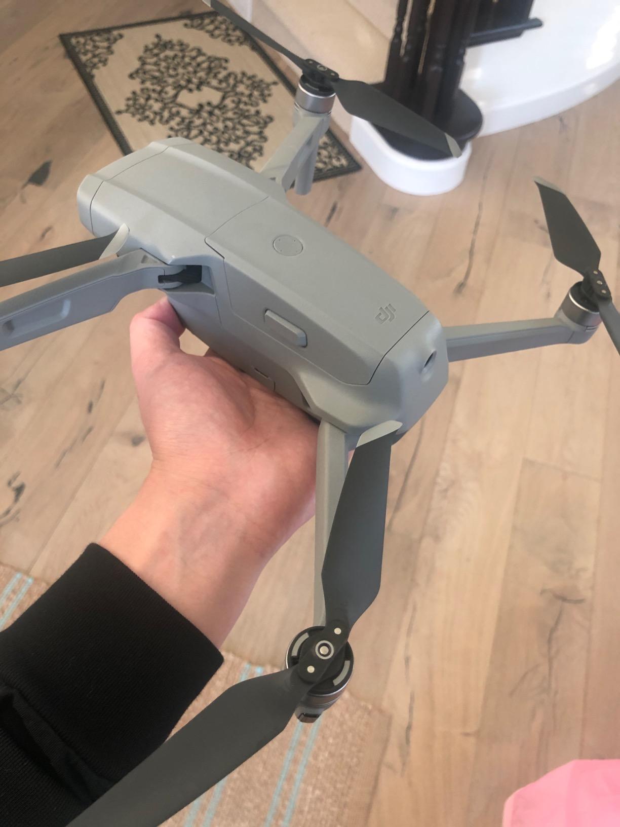 DJI Neo 2 Fly More Combo With RC-N3 Remote Controller, Stable Transmission With Digital Transceiver,Drone Strobe Light, Landing Pad, Carrying Case customer photo 2