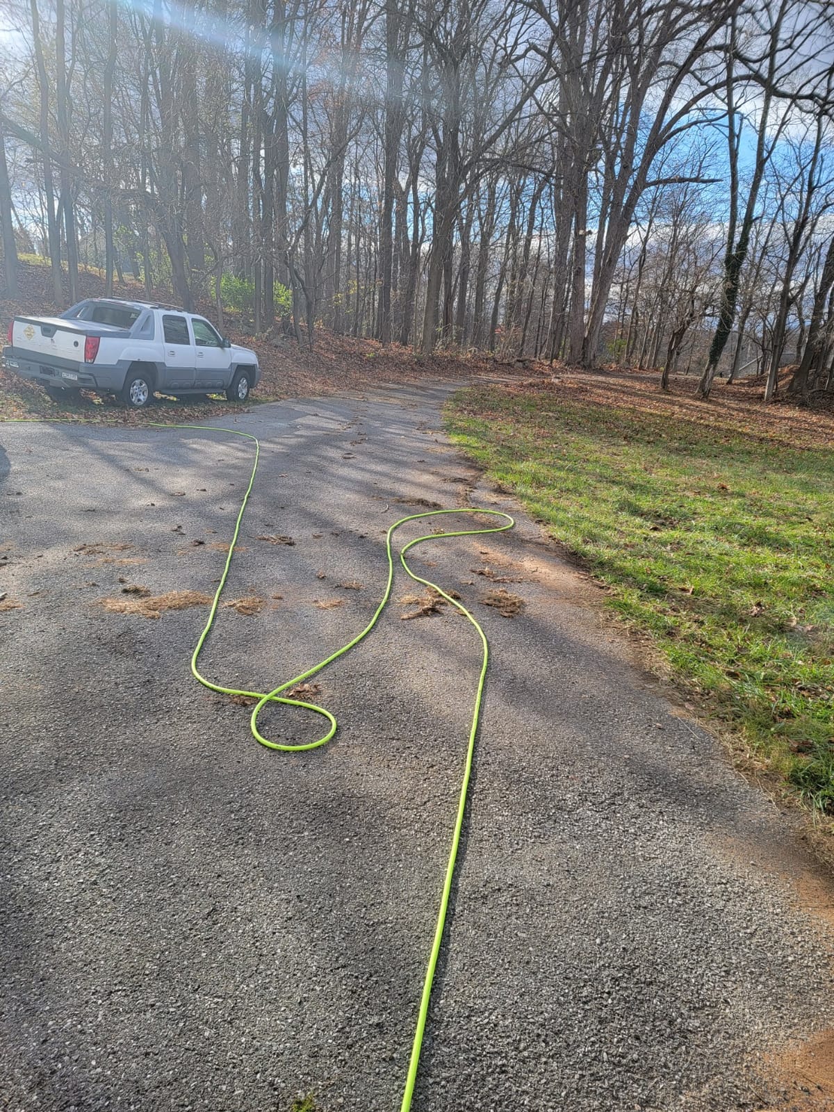Flexzilla Air Compressor Hose, 3/8 in. x 50 ft., 1/4 in. MNPT Fittings, No-Kink, All Weather, Lightweight, Premium Hybrid Polymer, 300 PSI, ZillaGreen customer photo 2