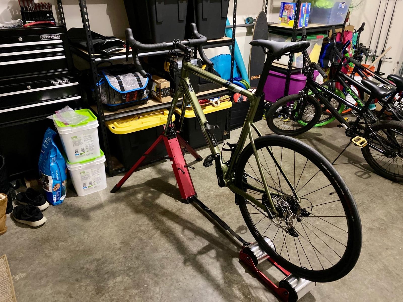 FEEDBACK SPORTS | Omnium Lightweight and Portable Bike Trainer | for 16” to 29” Wheels | Travel Bag Included customer photo 2