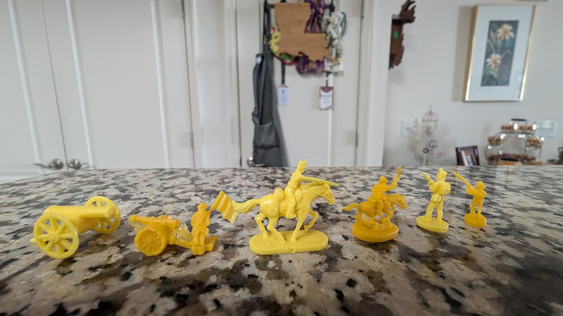 Risk Board Game, Strategy Games for 2-5 Players, Strategy Board Games for Teens, Adults, and Family, War Games, Ages 10 and Up customer photo 1