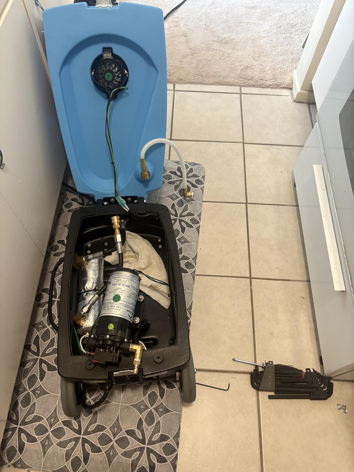 Genuine 8070 Mytee Lite™ Heated Carpet Extractor customer photo 2