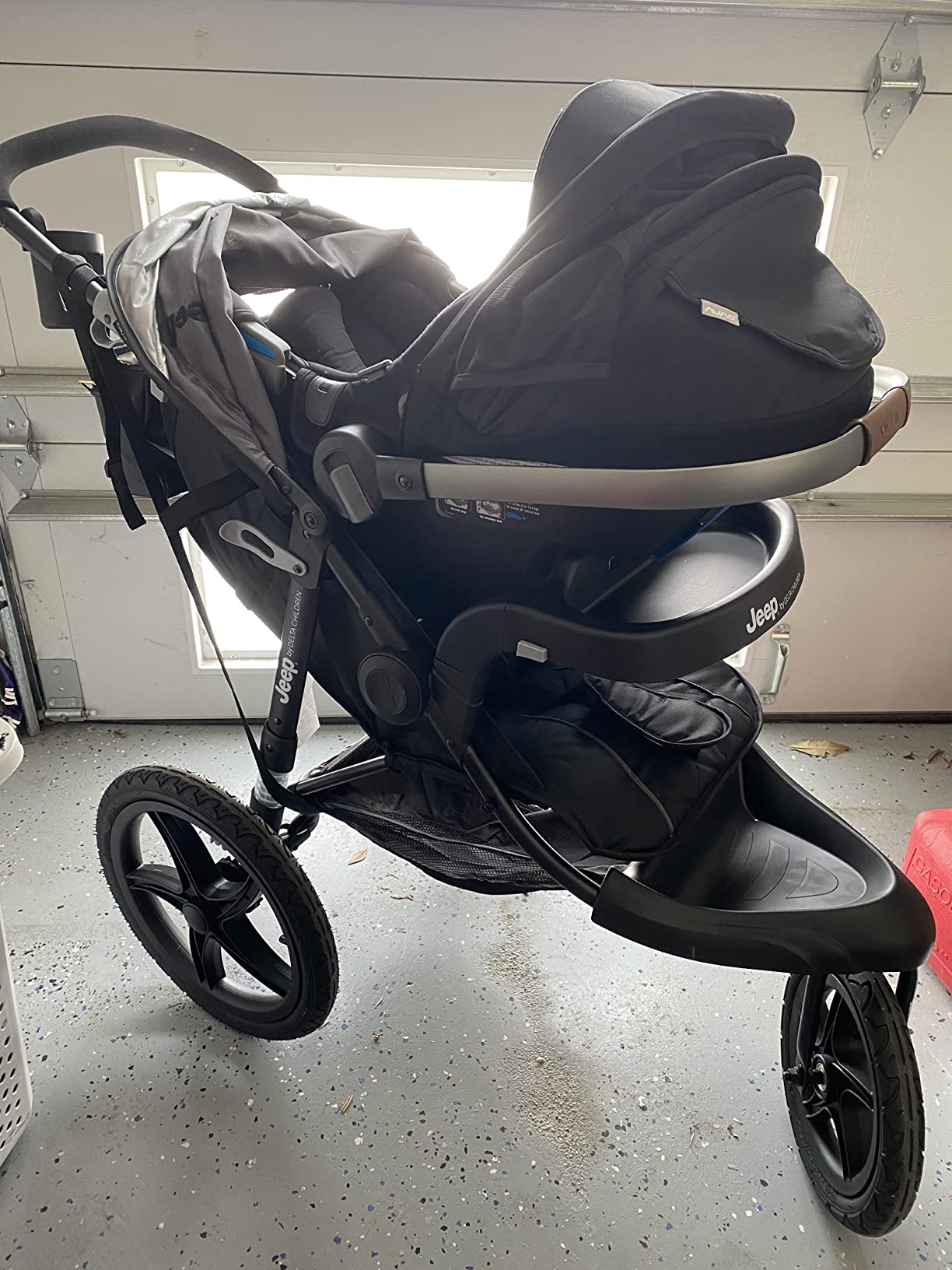 Jeep Classic Jogging Stroller by Delta Children, Grey customer photo 1