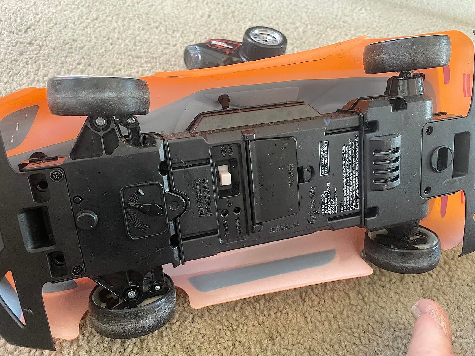 Jada Toys Fast & Furious Han’s Mazda RX-7 Drift RC Car, 1: 10 Scale 2.4Ghz Remote Control Orange & Black, Ready to Run, USB Charging (Standard) (99700) customer photo 2