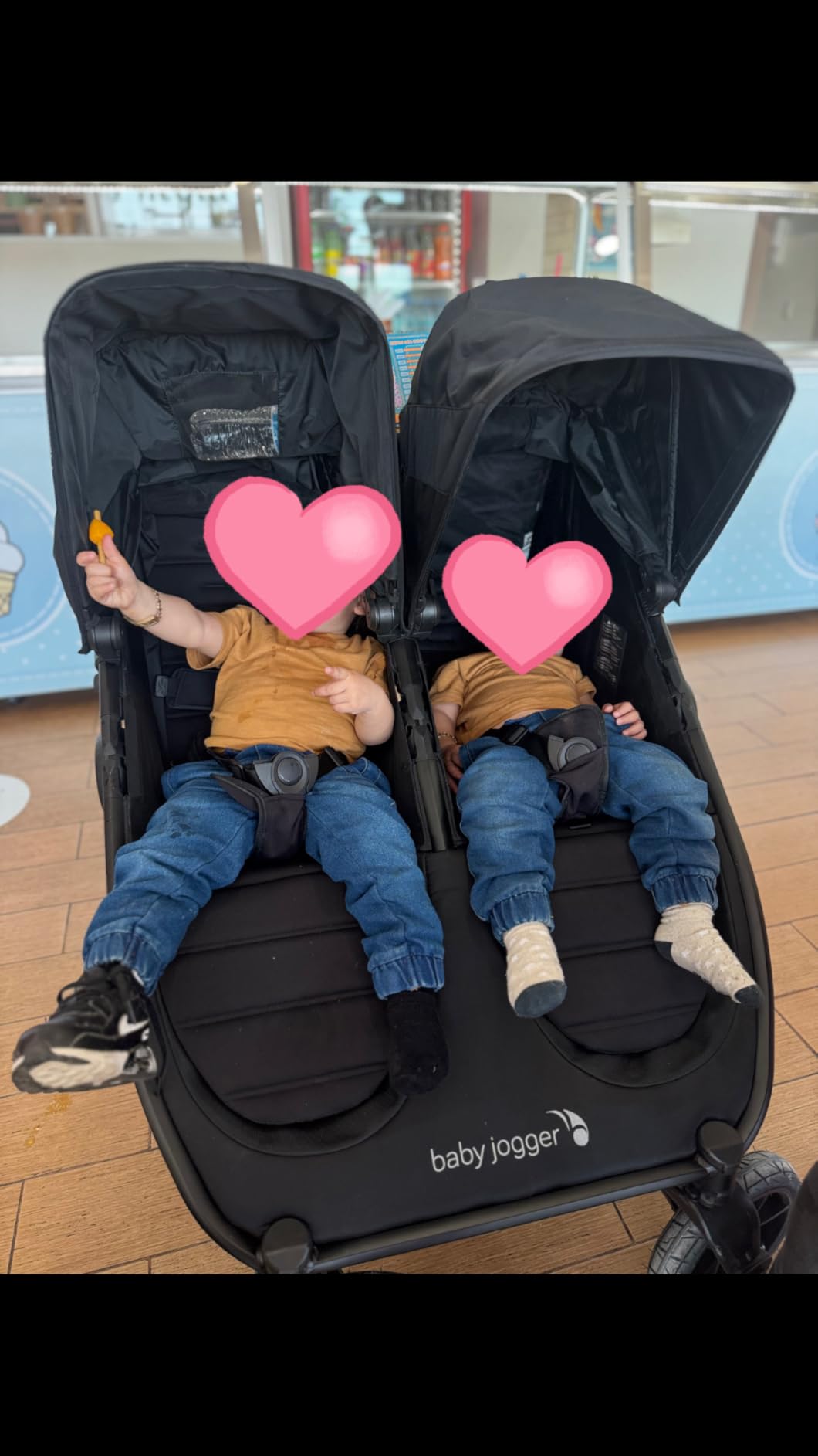 Baby Jogger® City Mini GT2 All-Terrain Side by Side Double Stroller, Twin Stroller for Newborns and Toddlers, Compatible with Britax, Cybex, Graco, and Maxi Cosi Infant Car Seats, Jet Black customer photo 2