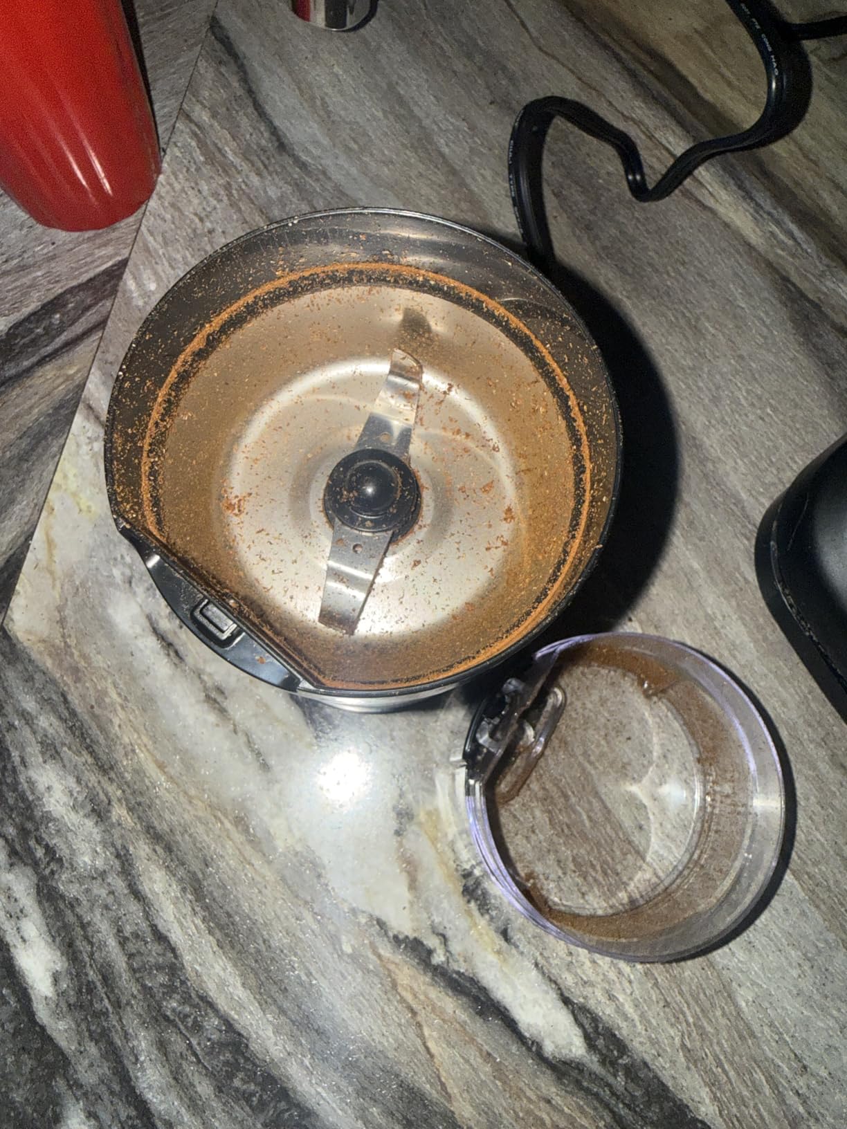 BLACK+DECKER One-Touch Coffee & Spice Grinder with Stainless Steel Blades customer photo 2