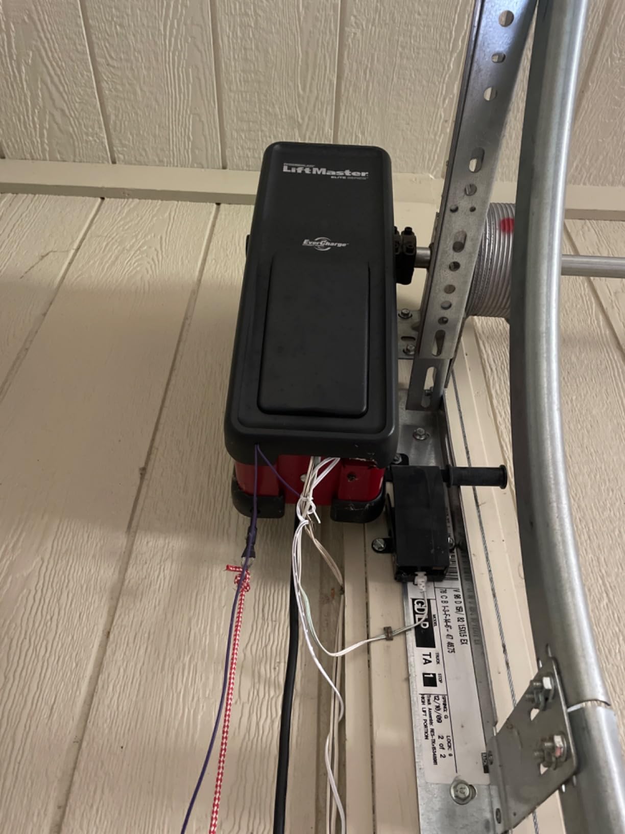 YoLink Garage Door Kit: Controller + Sensor customer photo 2