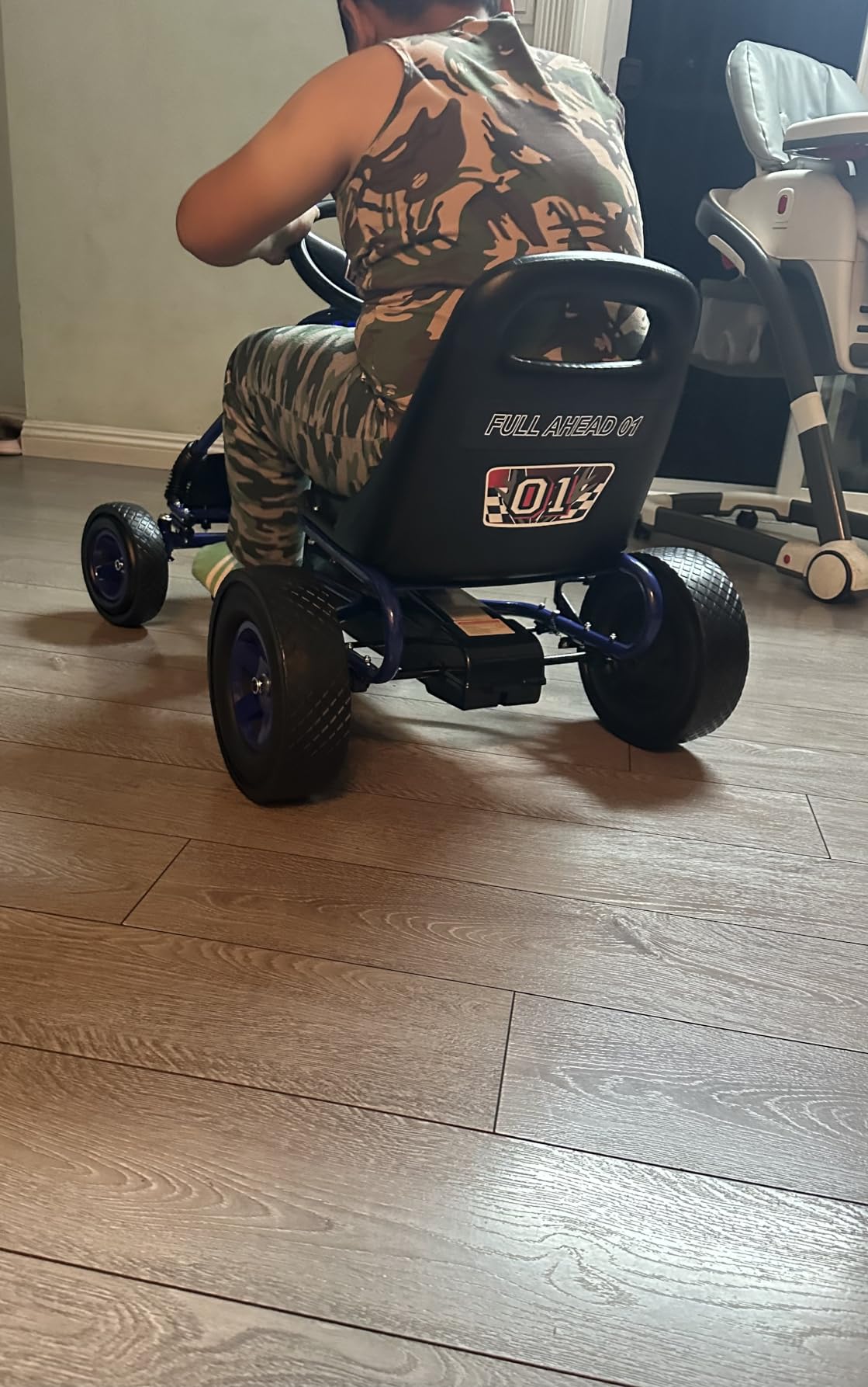 HOMGX Pedal Go Kart, Outdoor Kids Off-Road Go Kart with 2-Position Adjustable Bucket Seat, 2 Safety Brakes, EVA Rubber Tires, Pedal Powered Ride On Kart for Boys & Girls 3-5 (Blue) customer photo 2