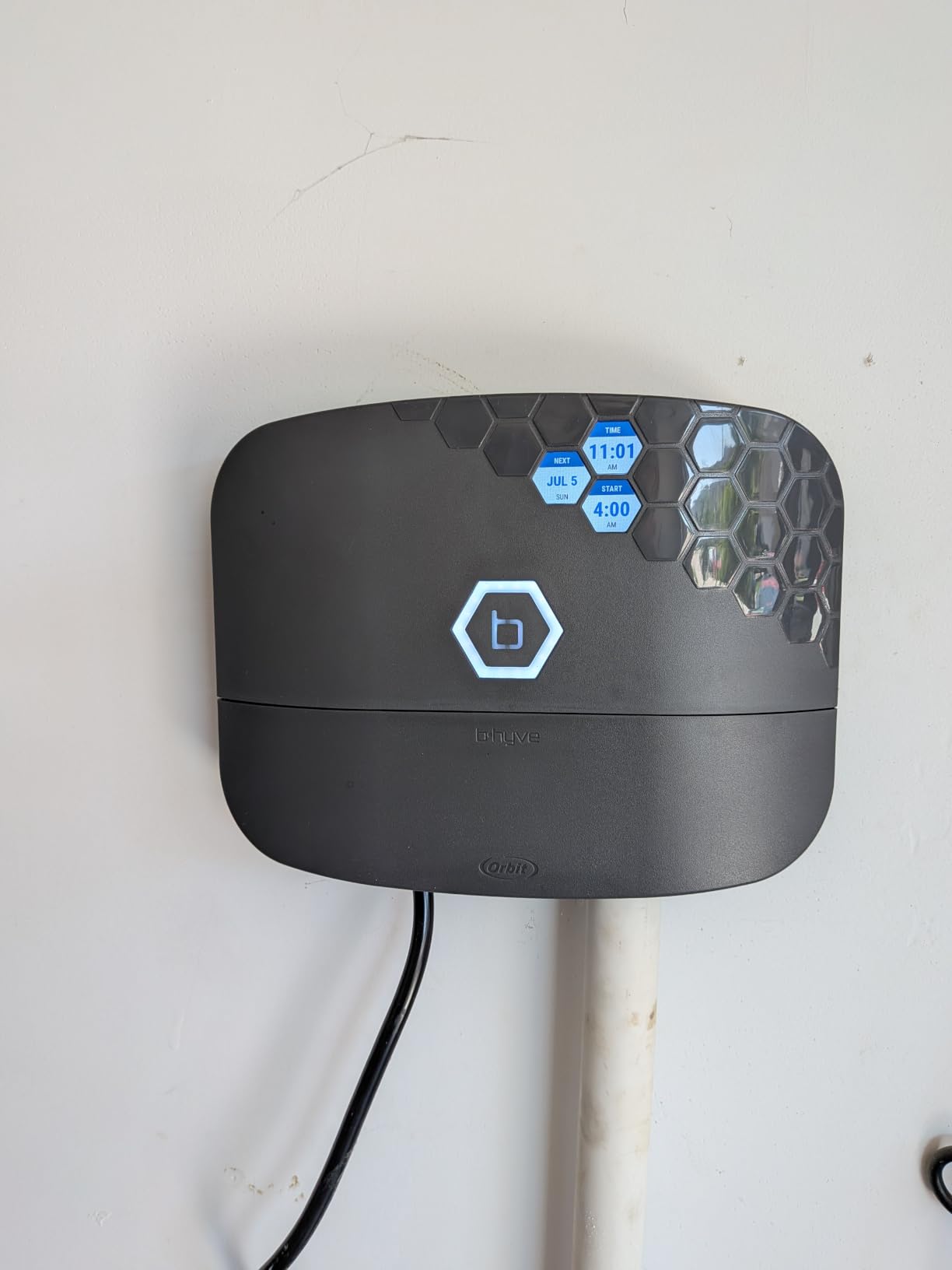 Orbit B-hyve XR 16-Zone Indoor/Outdoor Smart Sprinkler Timer - 57995 customer photo 1