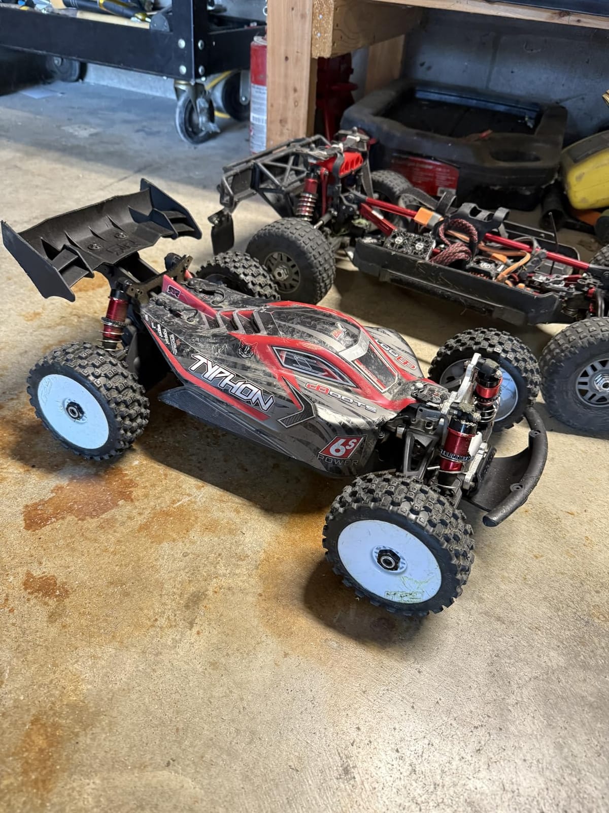 ARRMA RC Car 1/8 Typhon 6S V5 4WD BLX Buggy with Spektrum Firma RTR (Ready-to-Run), Black and Red, ARA8606V5 customer photo 2