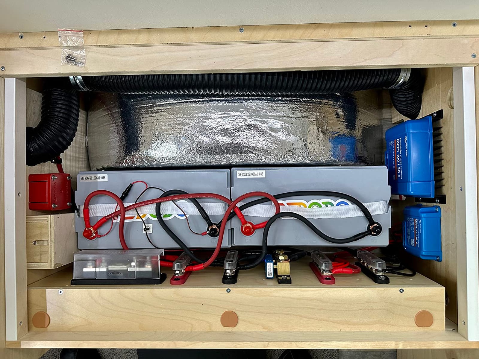 Redodo 12V 100Ah LiFePO4 Battery, Group 31, for RV, Marine customer photo 1