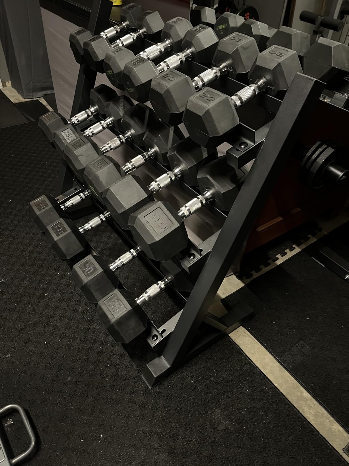 THERUN 1100lbs Adjustable 3 Tier Dumbbell Rack Stand, Hex dumbbells Hand Weights Rack Dumbbell Holder Home Gym Storage Organizer, Reverse Install Available (Rack Only) customer photo 1