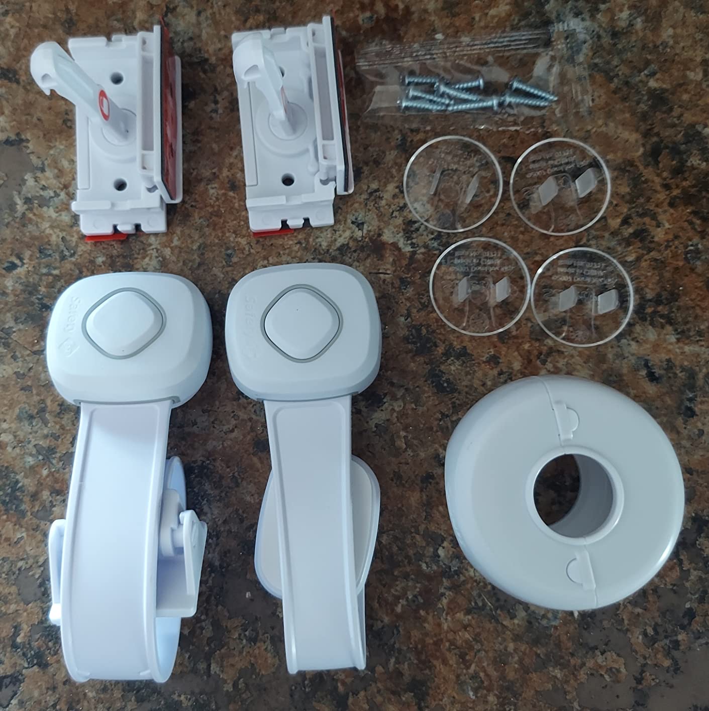 Safety 1st Room Solutions: No-Tools Baby Proof Deluxe Bathroom Safety Kit - Includes Locks for Toilet, Cabinet, Drawers, and More customer photo 1