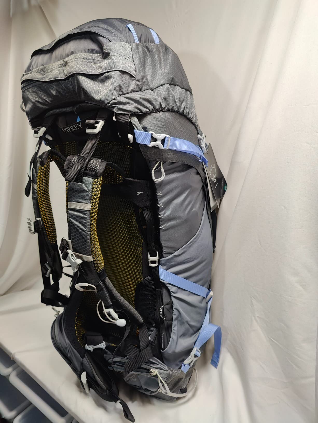 Osprey Aura AG 65L Women's Backpacking Backpack, Red WM-L customer photo 1