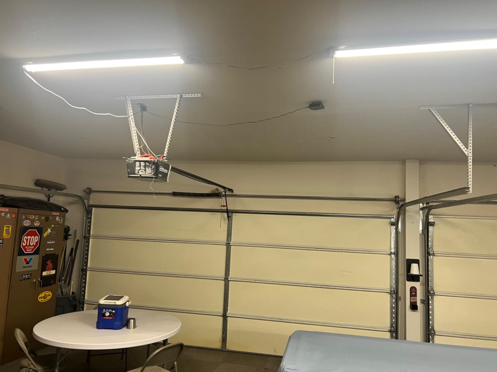 4FT Linkable LED Shop Light for Garages, 42W 4800LM 5000K Daylight Led Shop Lights, Ceiling Light with Pull Chain (ON/Off), Linear Worklight Fixture with Plug, 2 Pack customer photo 1