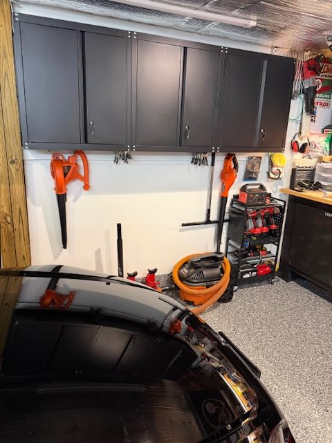 GREATMEET Locking Metal Garage Wall Cabinet with Doors and Shelf customer photo 2