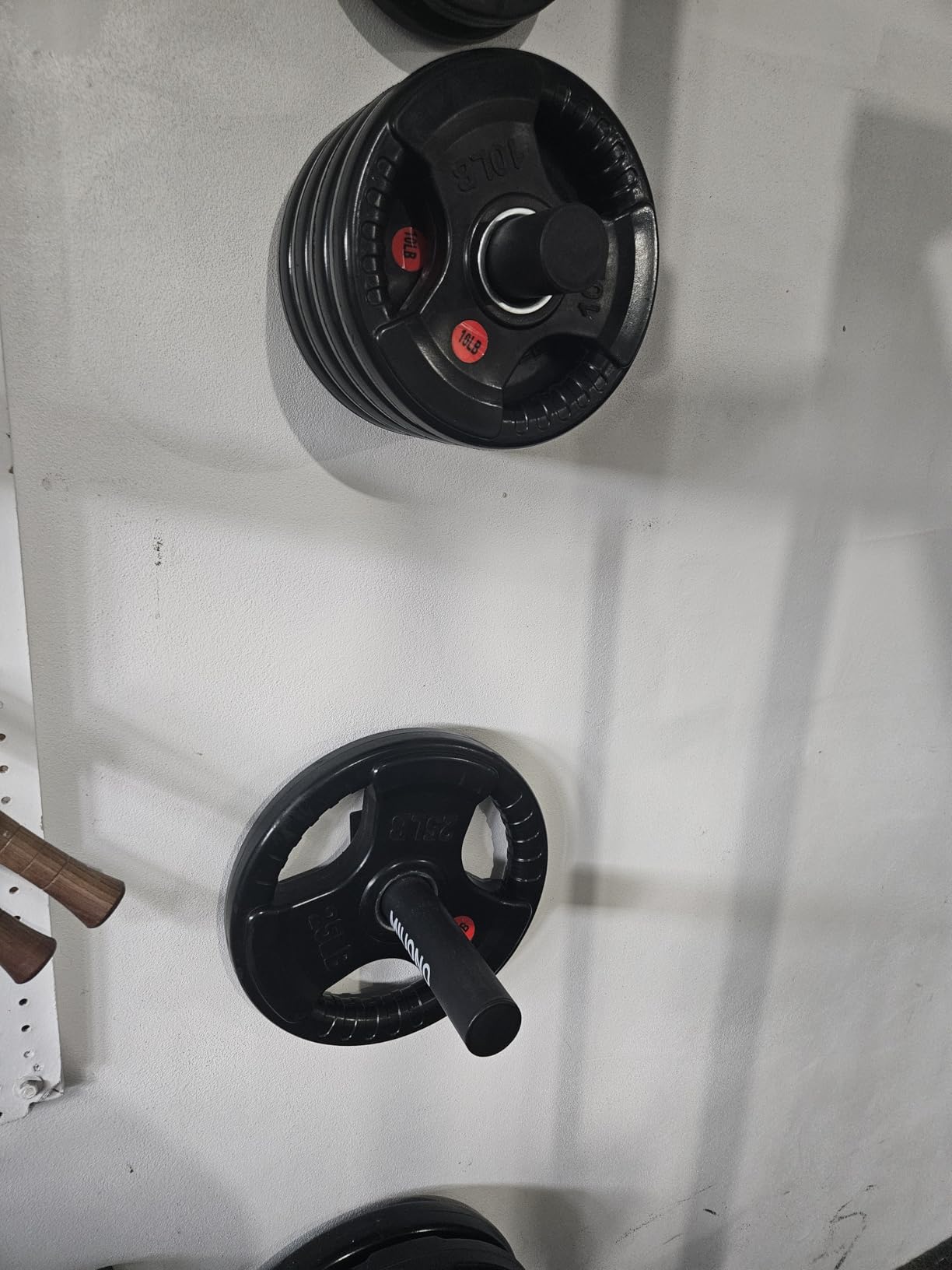 XDDIAS 2-Inch Three-Grip Rubber Olympic Plates,Cast Iron Barbell Weights customer photo 2