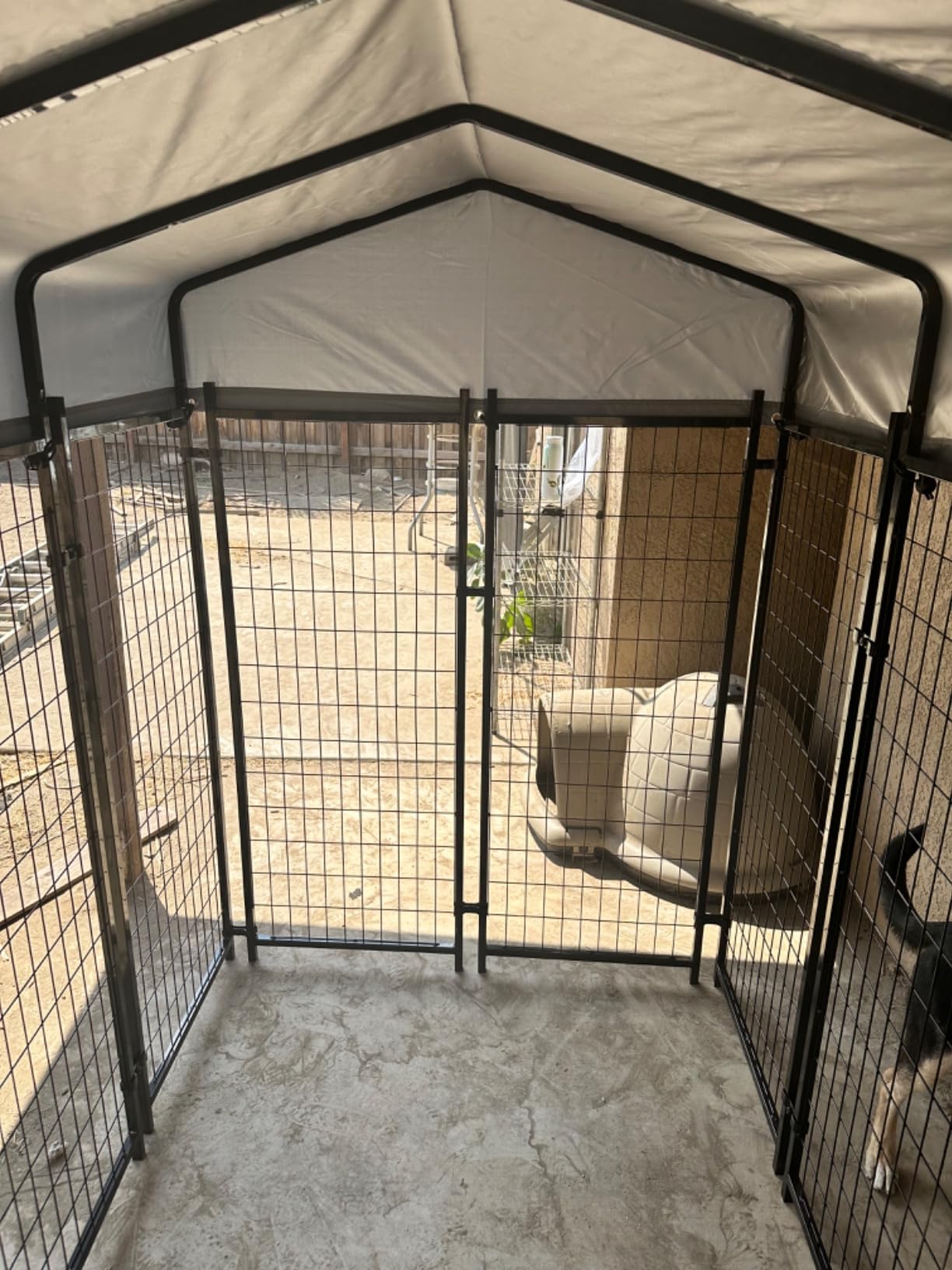 LEMBERI 8x4x6FT Outdoor Dog Kennel for Large Dogs, Heavy Duty customer photo 1