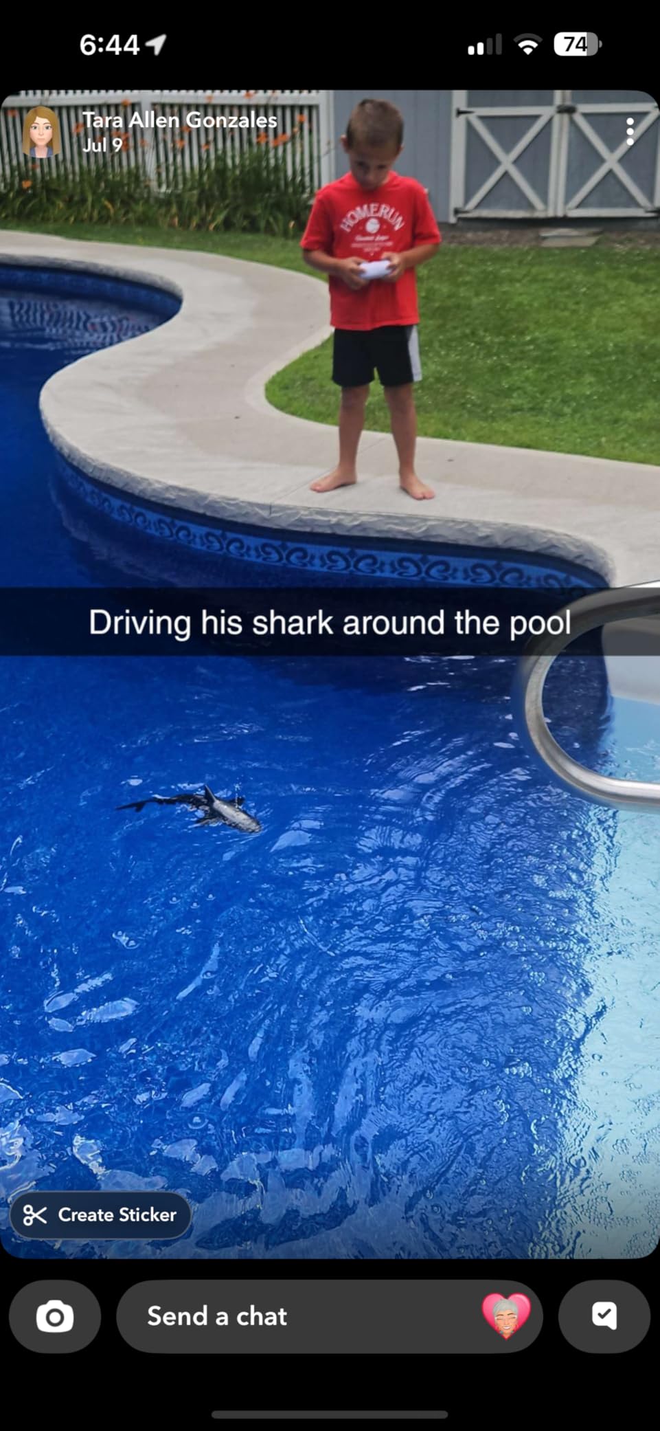 Bennol 2.4Ghz Remote Control Shark Toys for Boys Kids, 1:18 Scale High Simulation Shark for Pool, Electric RC Sharks Fish Toys with Light & Spray Water Function for 6 7 8 9 Year olds Kid Boys customer photo 1
