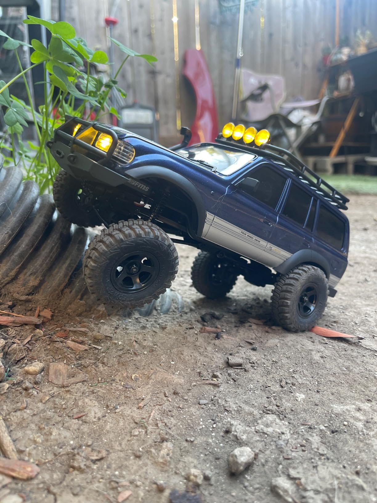 FMS 1/18 FCX18S Toyota Land Cruiser LC80 S Officially Licensed RC Crawler, 4WD RC Rock Truck, 2.4Ghz with 900mAh Battery&LED Lights, Hobby Grade Off-Road RC Truck, Remote Control Car for Adults Grey customer photo 2