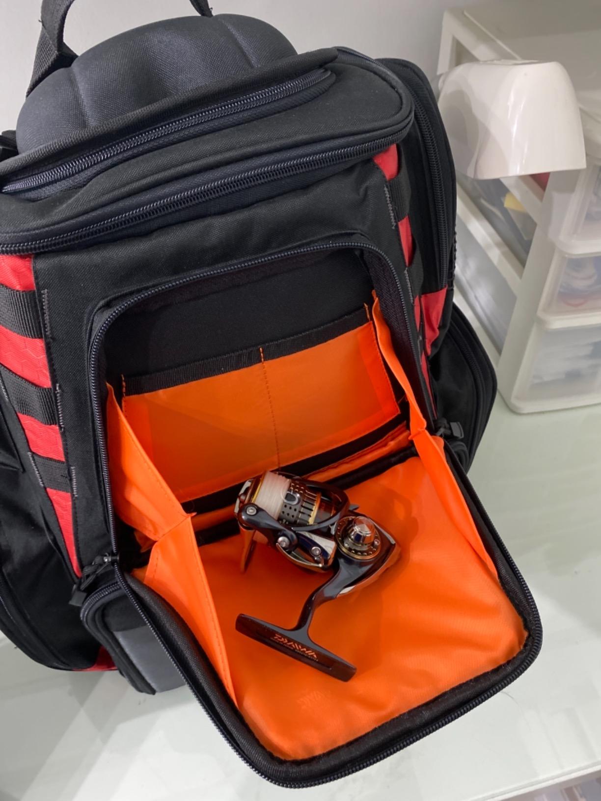 Piscifun Fishing Tackle Backpack with 2 Rod Holders, 4 Boxes & Rain Cover customer photo 1