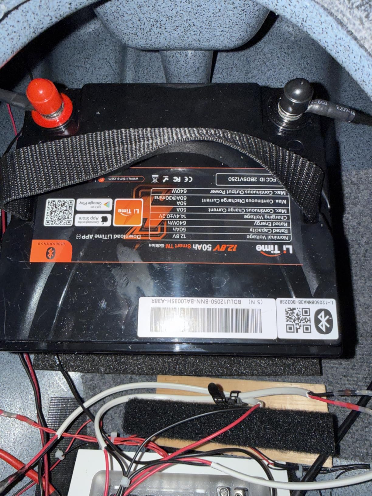 Litime 12v 100Ah RV LiFePO4 Lithium Battery for Van, Marine, Off-Grid customer photo 2
