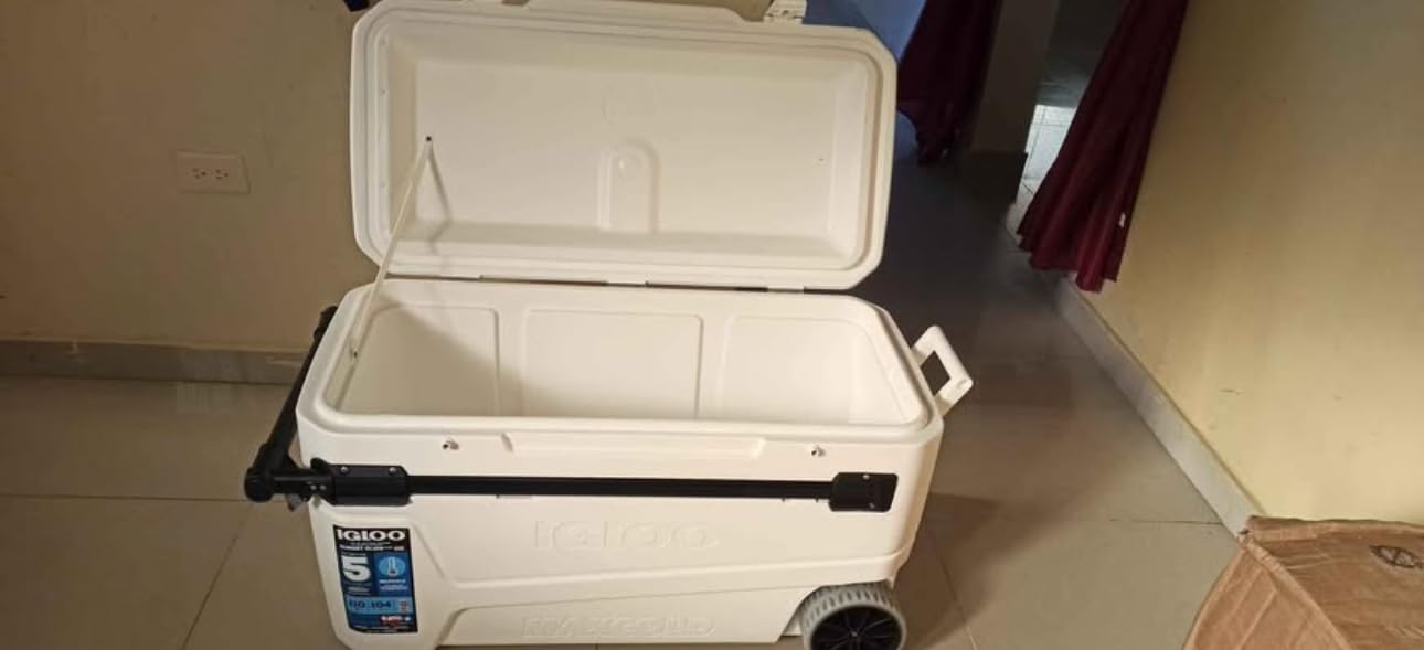 Igloo Maxcold Glide 110Qt Wheeled Cooler | Insulated Hard Shell Ice Chest customer photo 1
