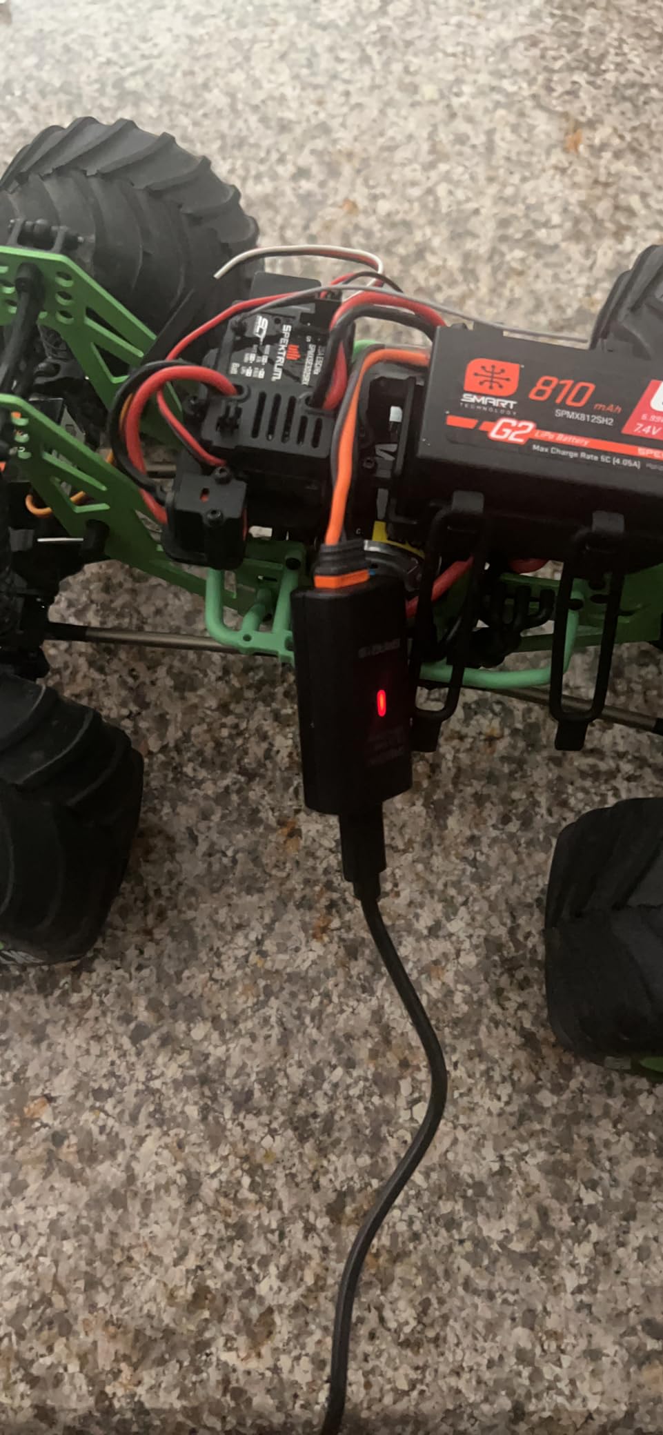 Losi 1/18 Mini LMT Grave Digger 2S 4X4 RTR Brushed Monster Truck Battery & Charger Included Green LOS01026T1 customer photo 2