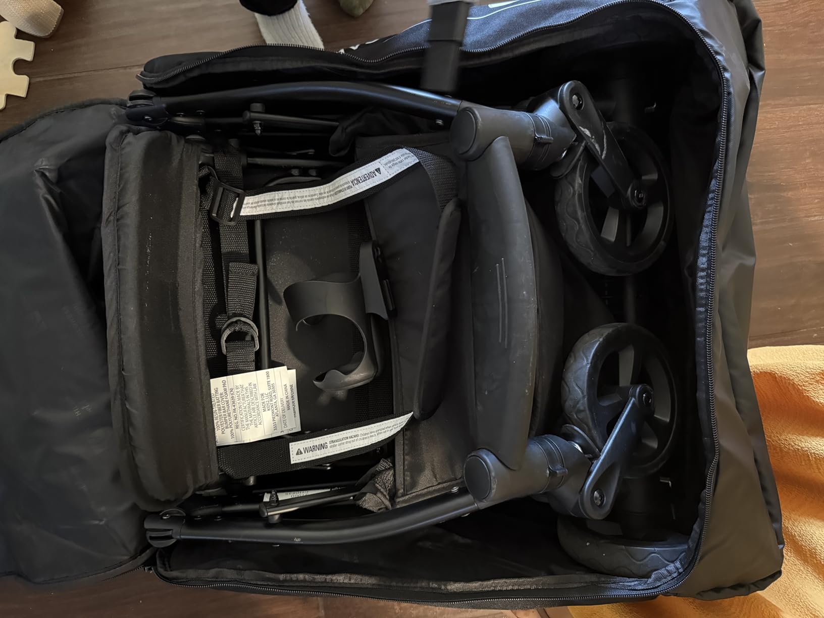 J.L. Childress Compact Stroller Travel Bag for Airplane - Padded, Black customer photo 1
