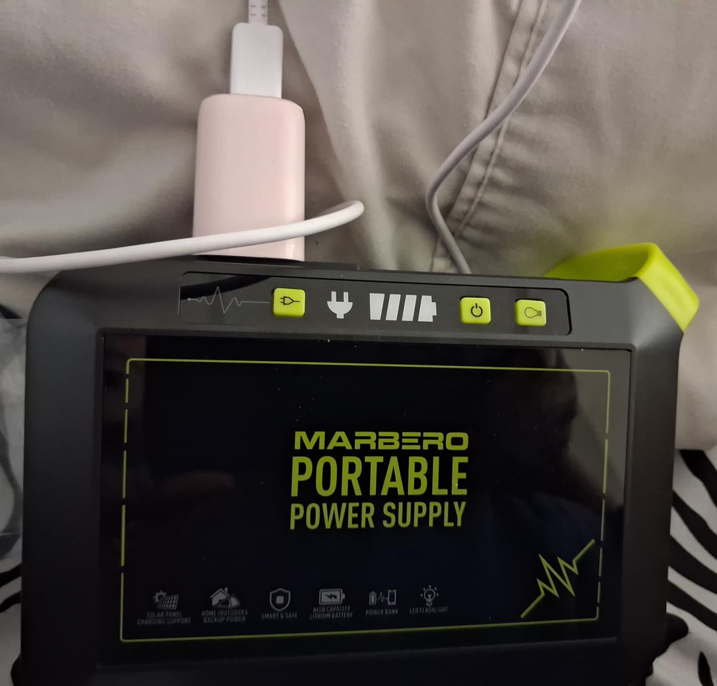 MARBERO 111Wh Solar Generator with Panels Included Solar Panel Kit 30W customer photo 2