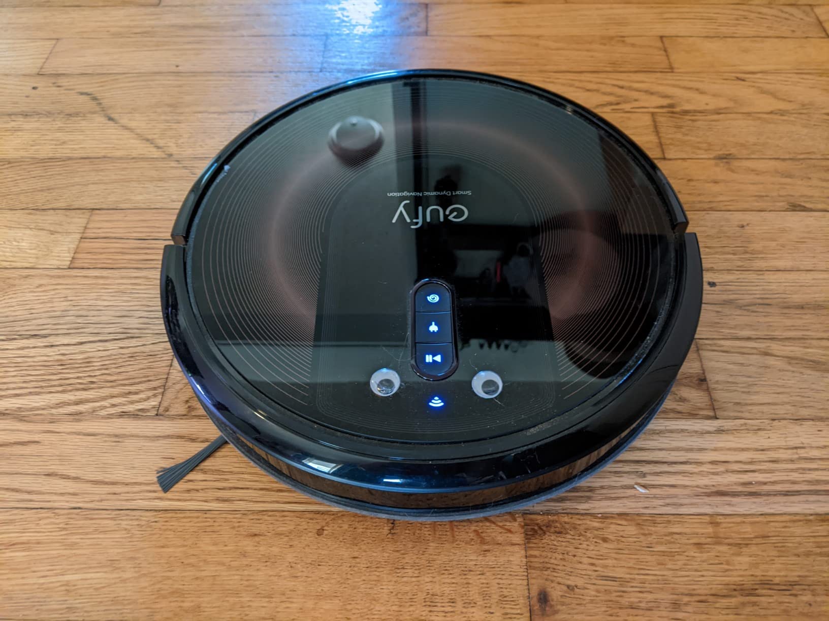 eufy X10 Pro Omni Robot Vacuum and Mop, Dual Mops, 12 mm Auto-Lift, White customer photo 2